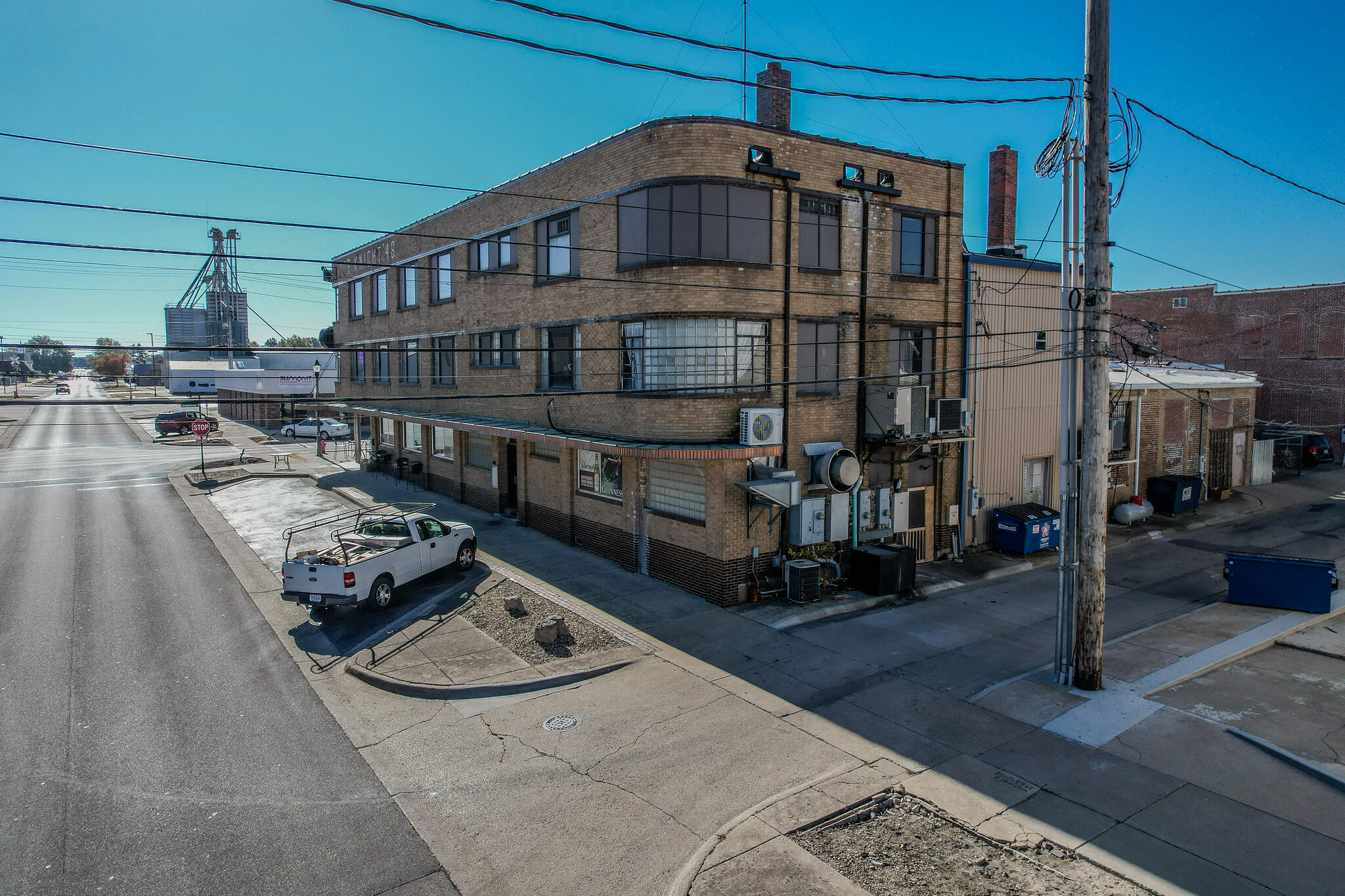 201 West Commercial Street Property Photo 63