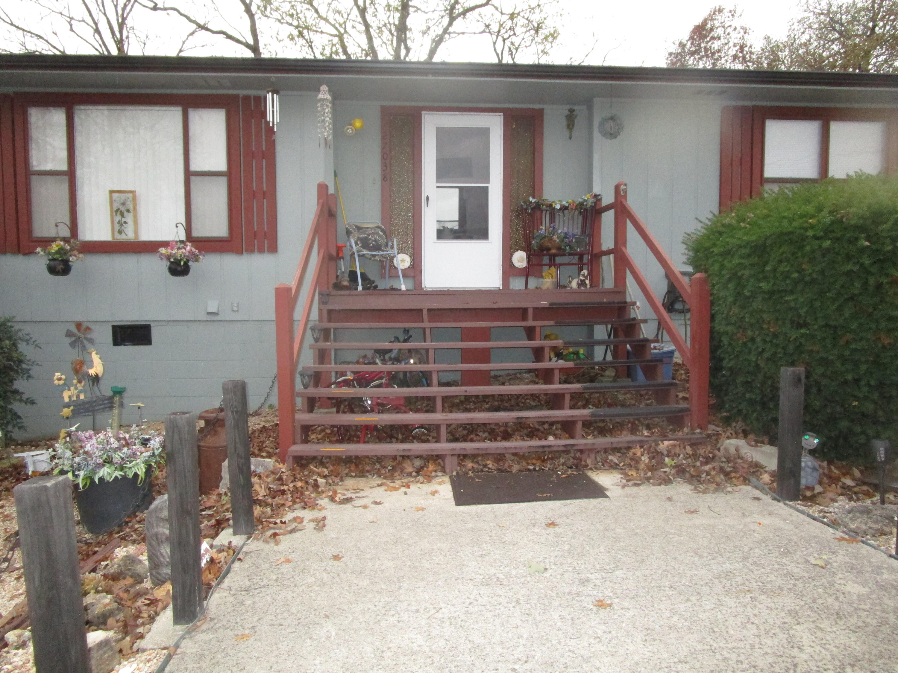 27038 Hickory Drive Property Photo 1