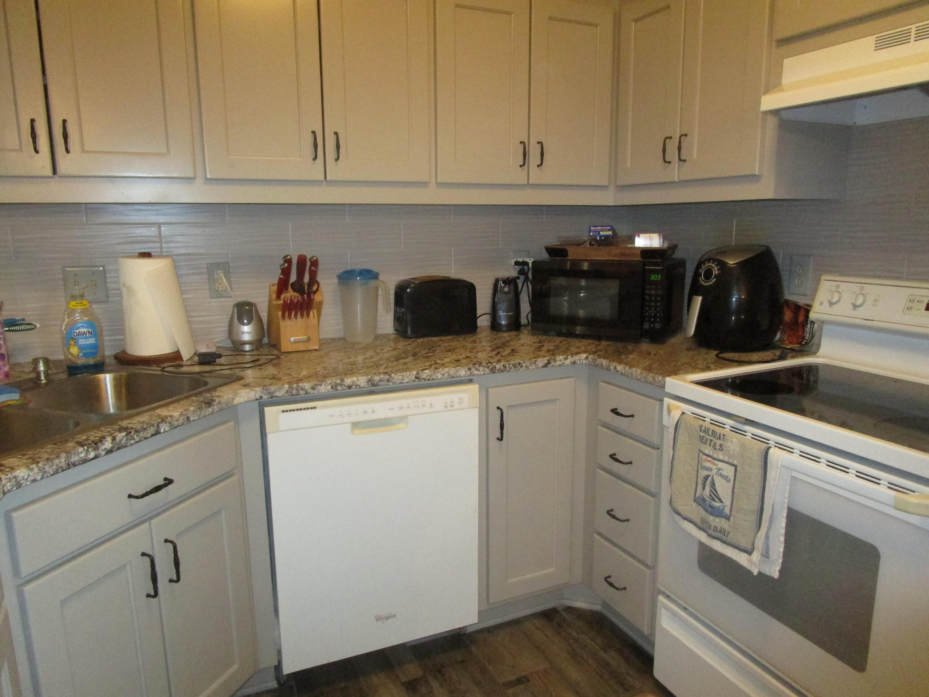 27038 Hickory Drive Property Photo 12