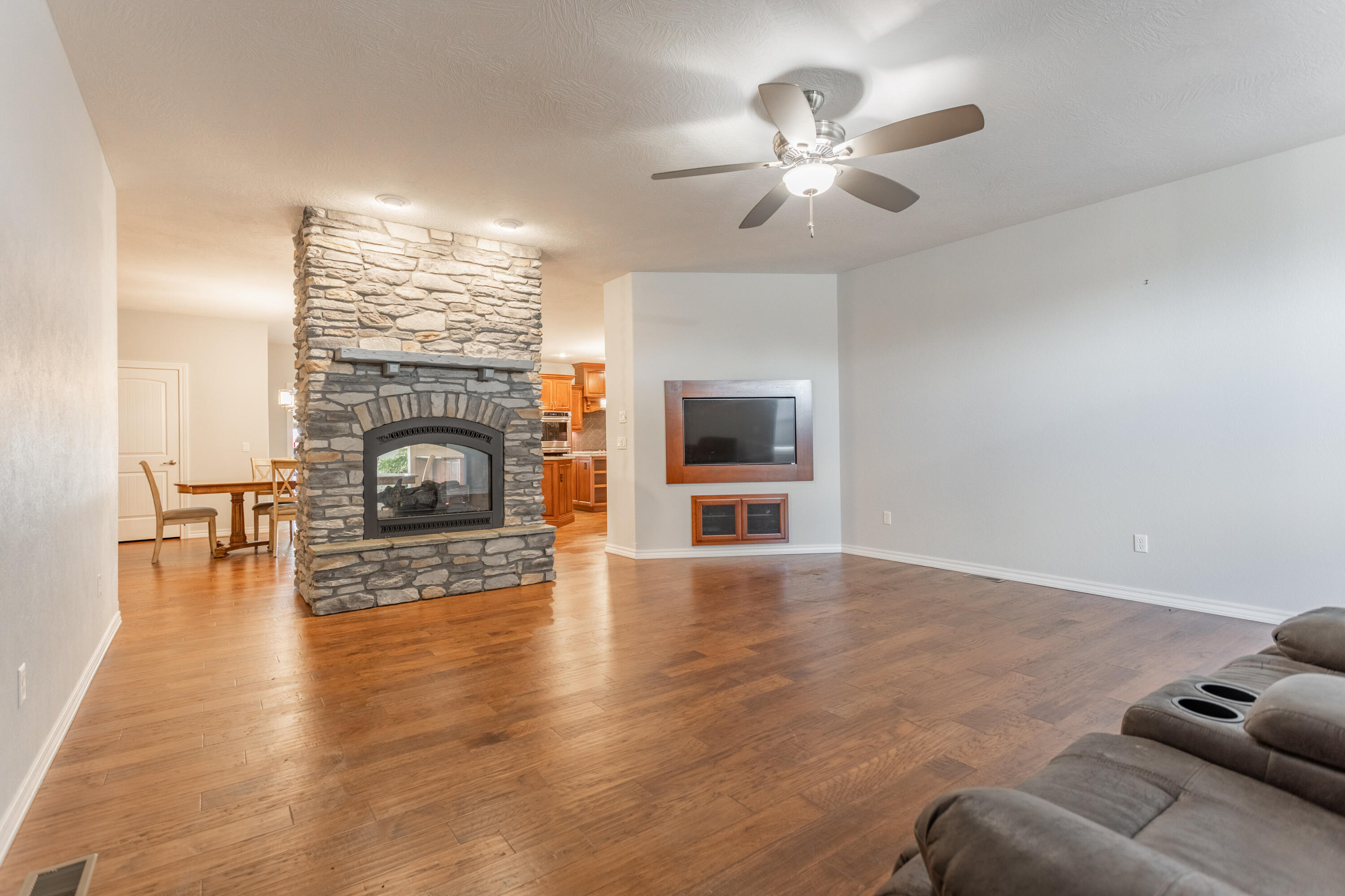 718 Davis Bridge Road Property Photo 13