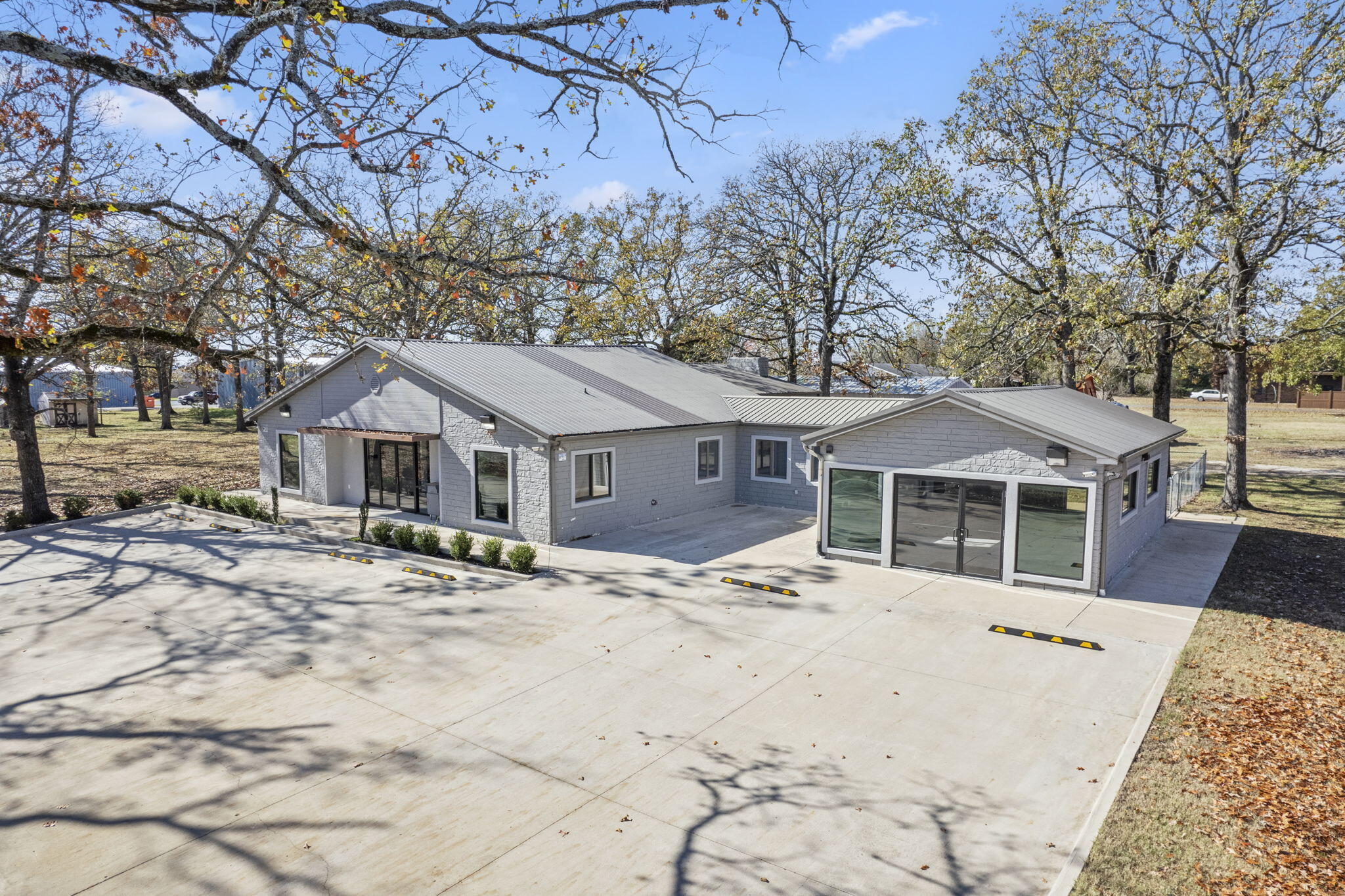 Arthur Hall Real Estate Listings Main Image