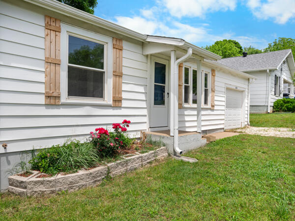 603 East Maupin Street Property Photo 6