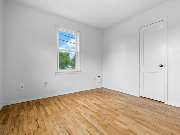 603 East Maupin Street Property Photo 20