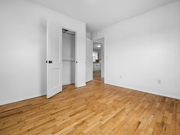 603 East Maupin Street Property Photo 22