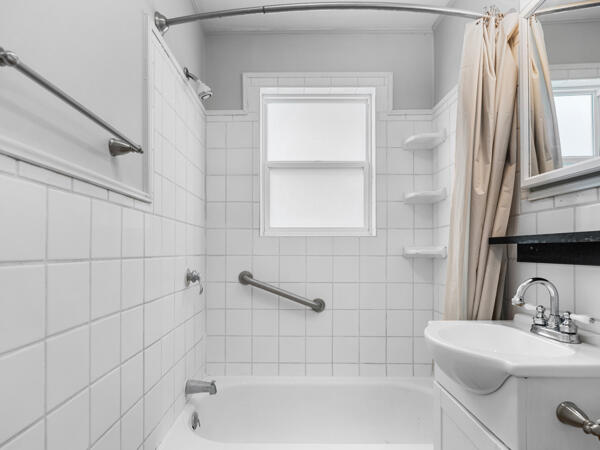 603 East Maupin Street Property Photo 25