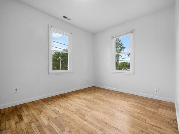 603 East Maupin Street Property Photo 26