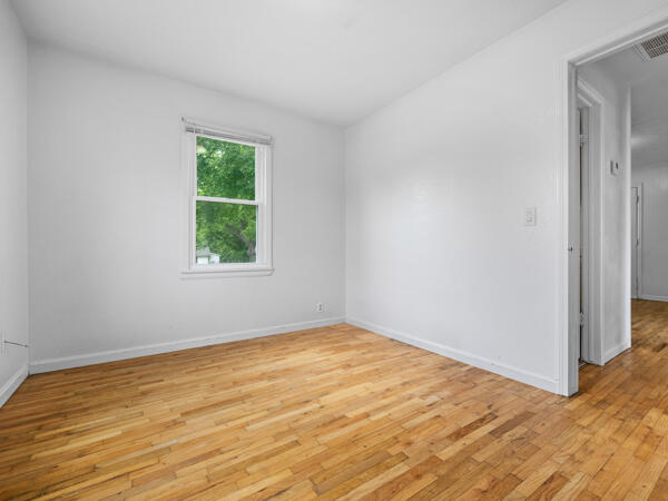 603 East Maupin Street Property Photo 29