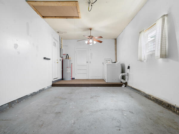 603 East Maupin Street Property Photo 32