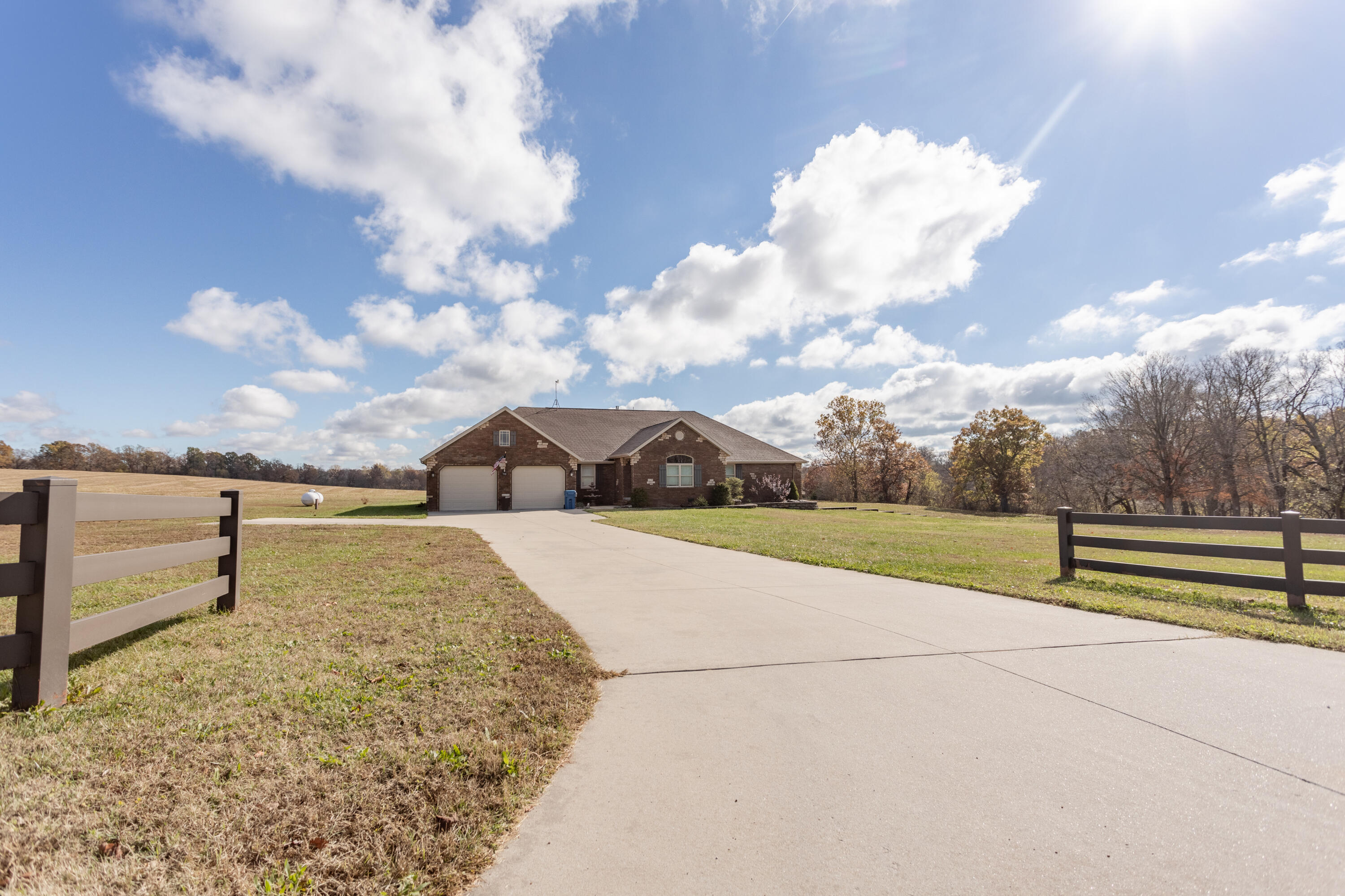 718 Davis Bridge Road Property Photo 1