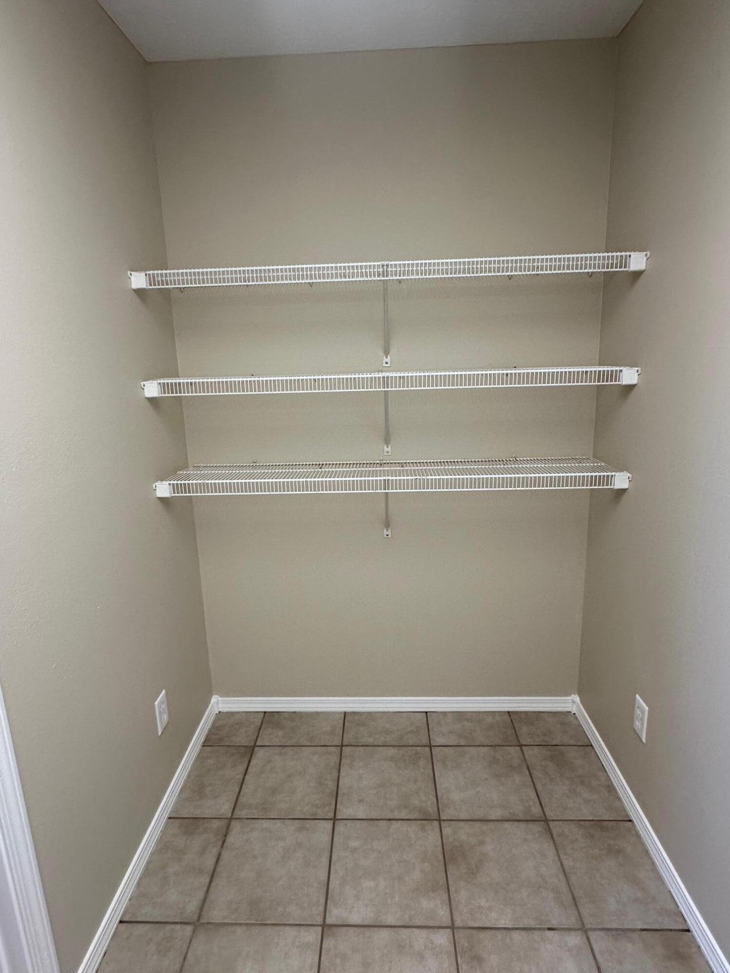 4371 West Delmar Street Property Photo 5