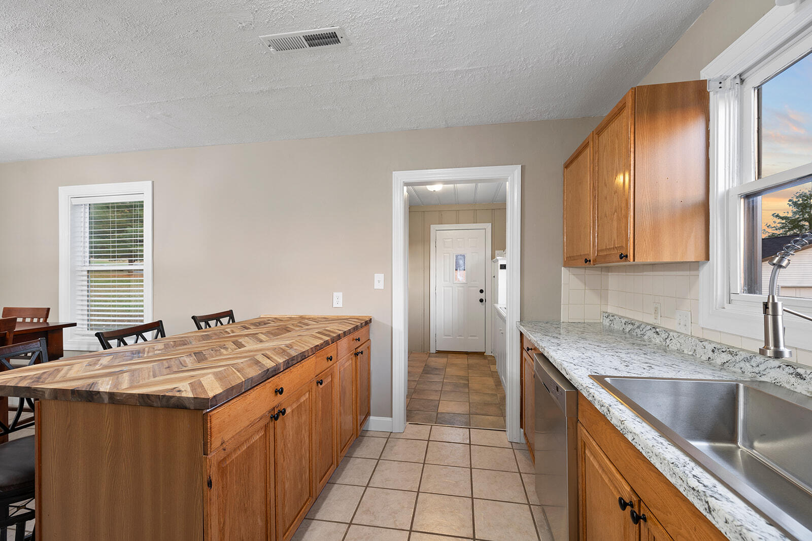 621 South Woodhaven Road Property Photo 144