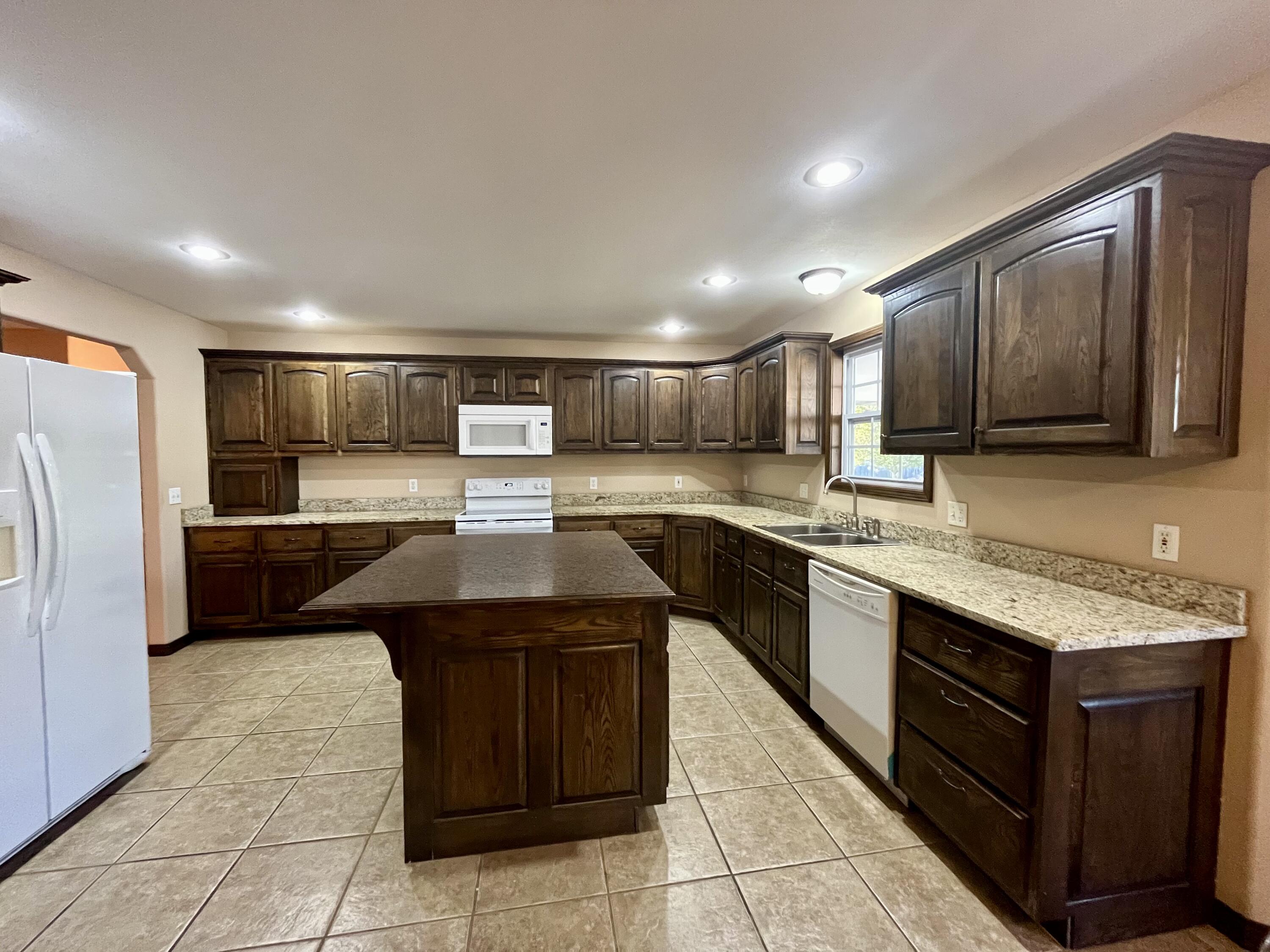 349 East Grace Street Property Photo 12