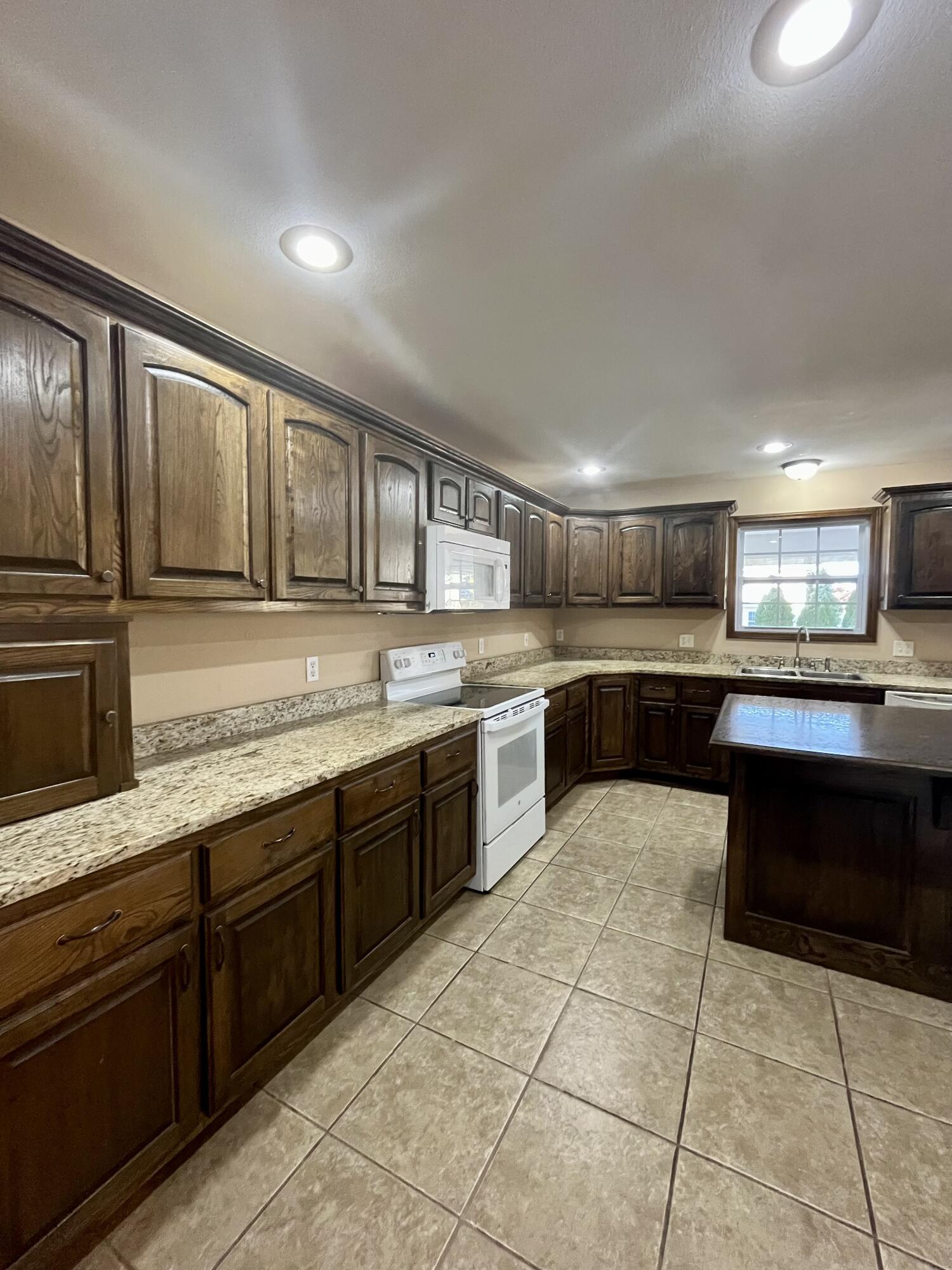 349 East Grace Street Property Photo 14