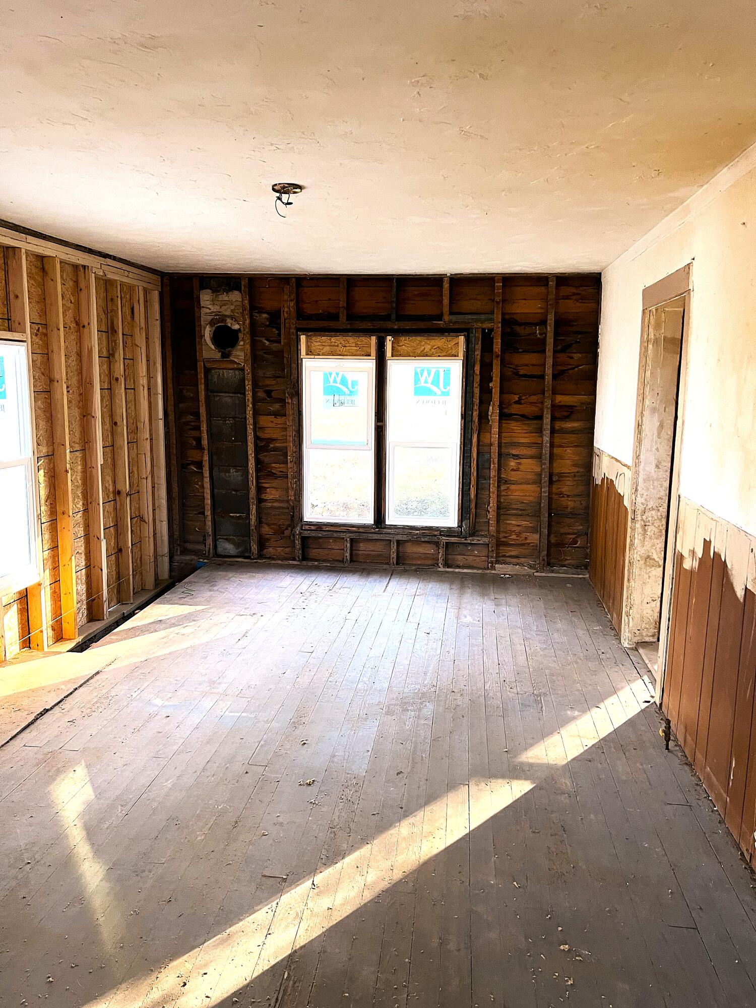 402 South Mansfield Road Property Photo 3