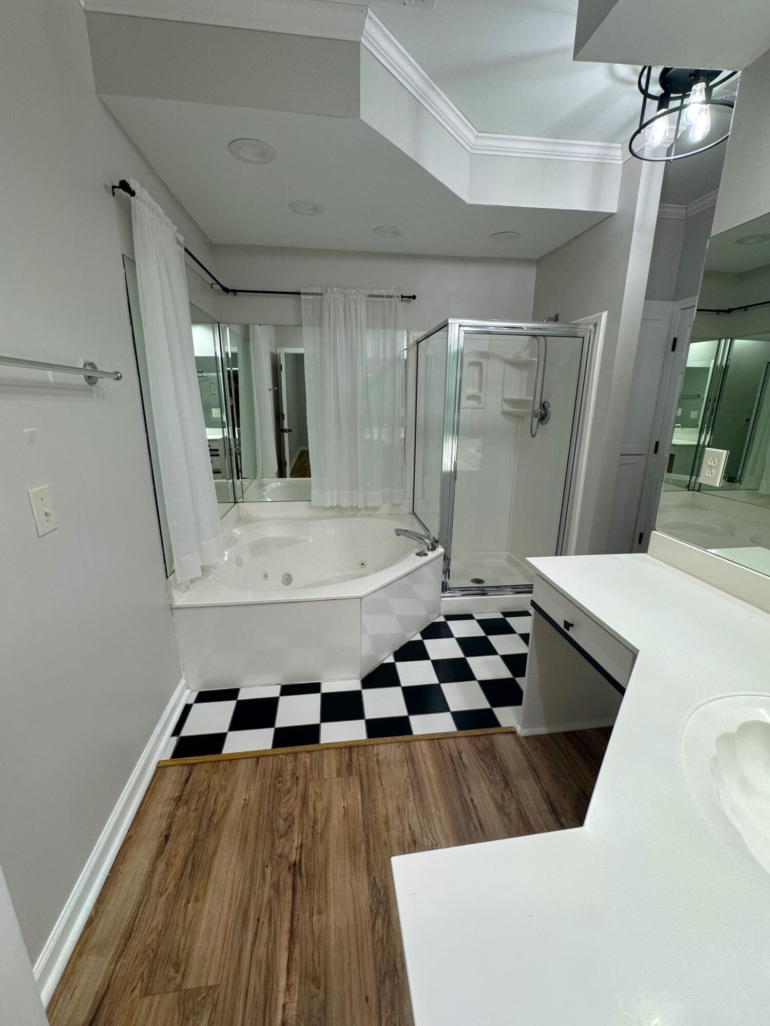 100 Woodland Drive North Property Photo 10