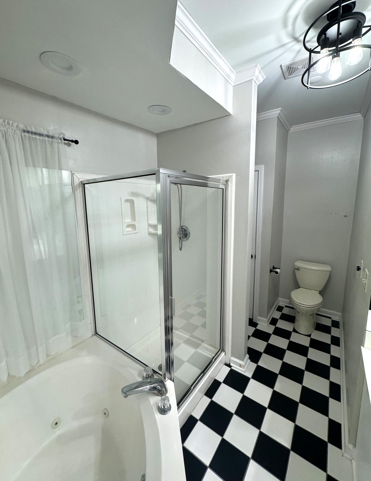 100 Woodland Drive North Property Photo 11
