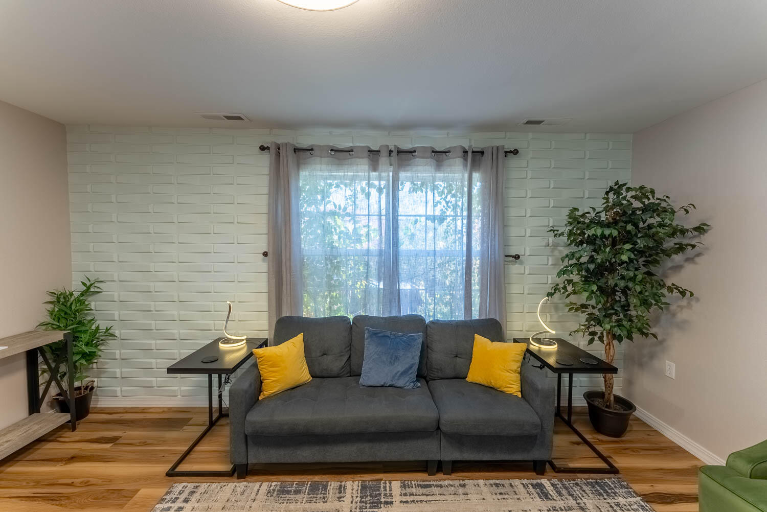 205 Grant Street Property Photo 4