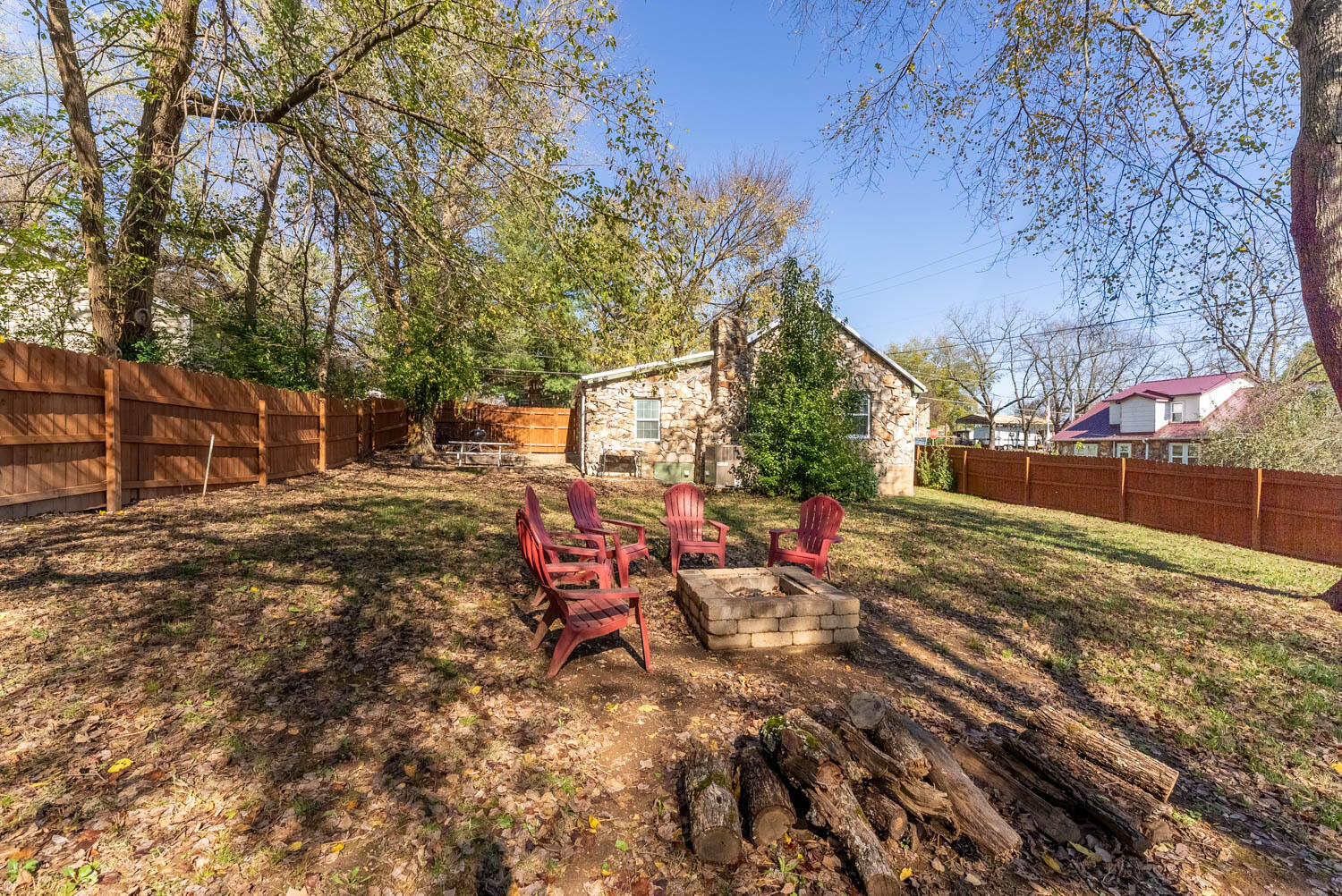 205 Grant Street Property Photo 31