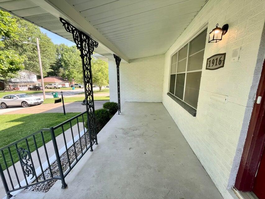 1916 South Westwood Avenue Property Photo 2
