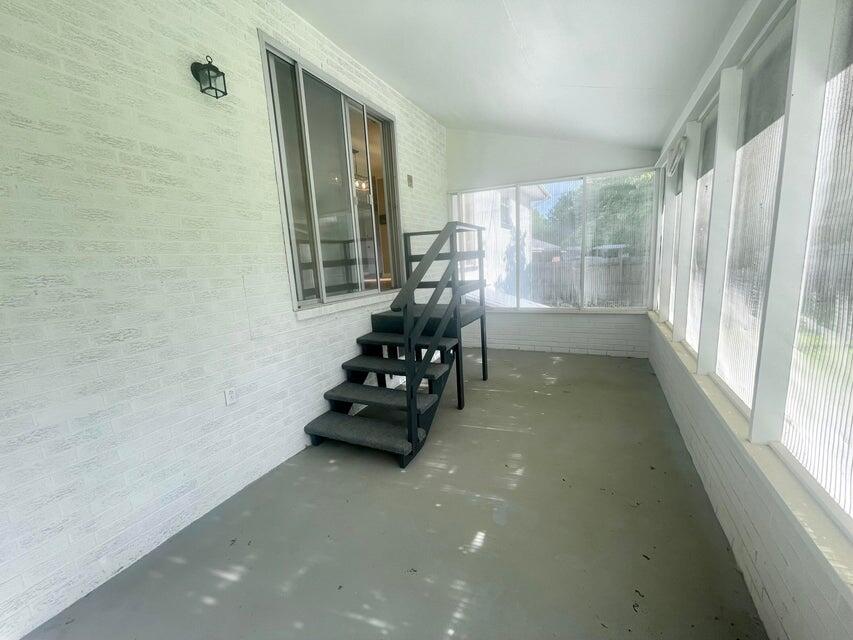 1916 South Westwood Avenue Property Photo 22