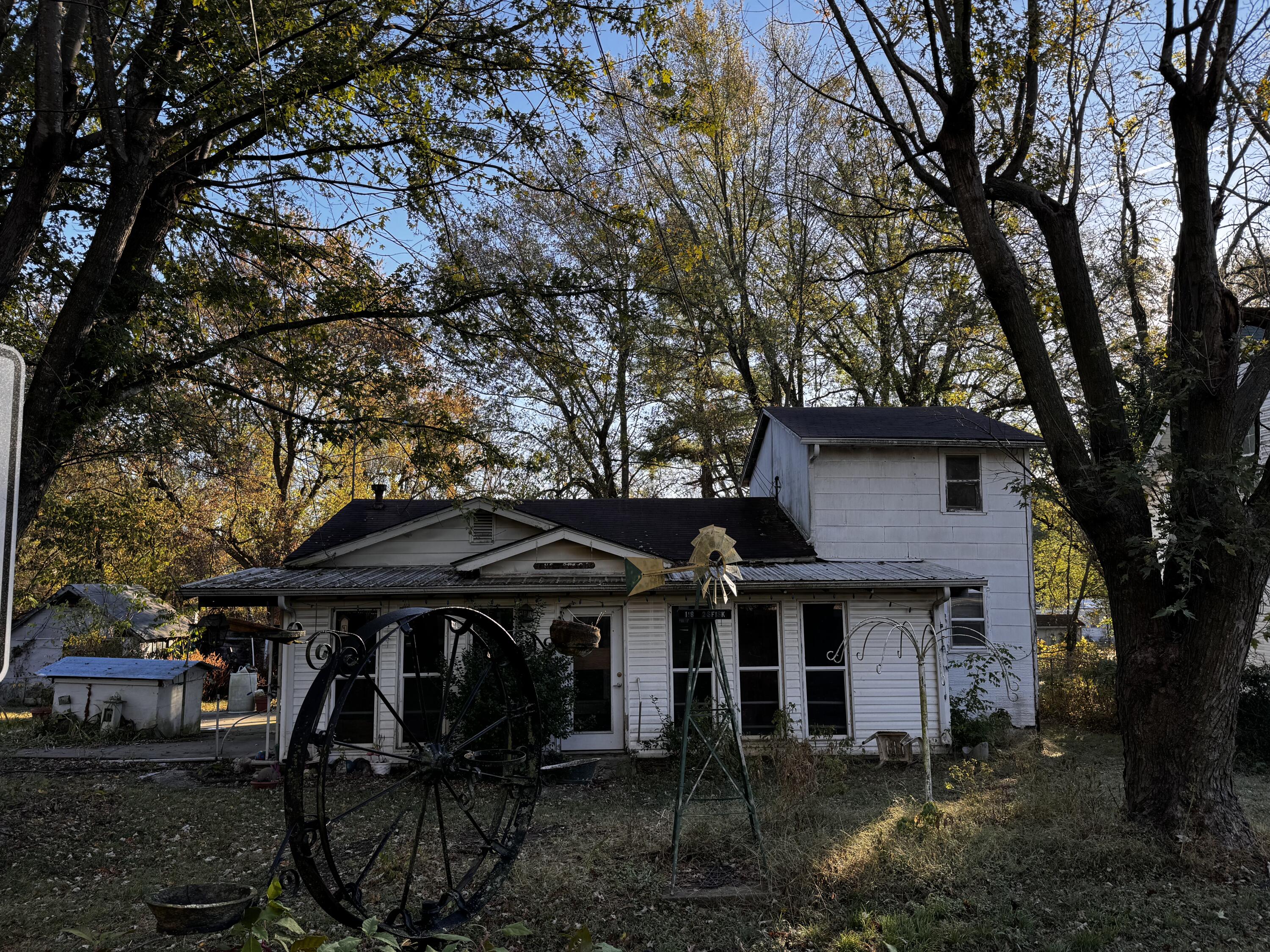 1182 South Fisk Avenue Property Photo
