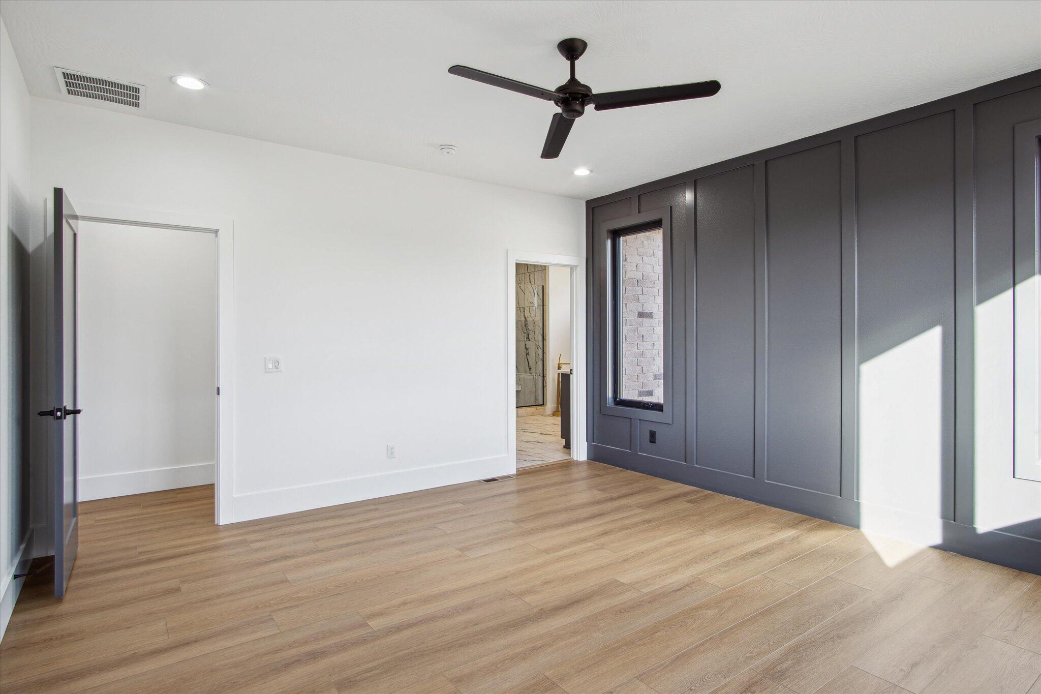 5914 South Holland Avenue Property Photo 20