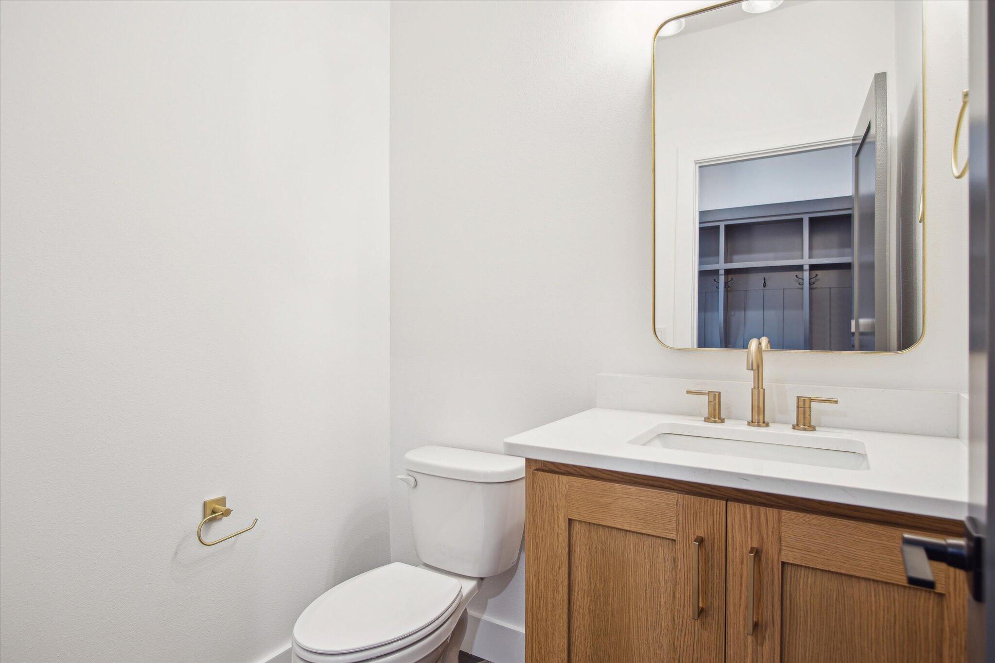 5914 South Holland Avenue Property Photo 35