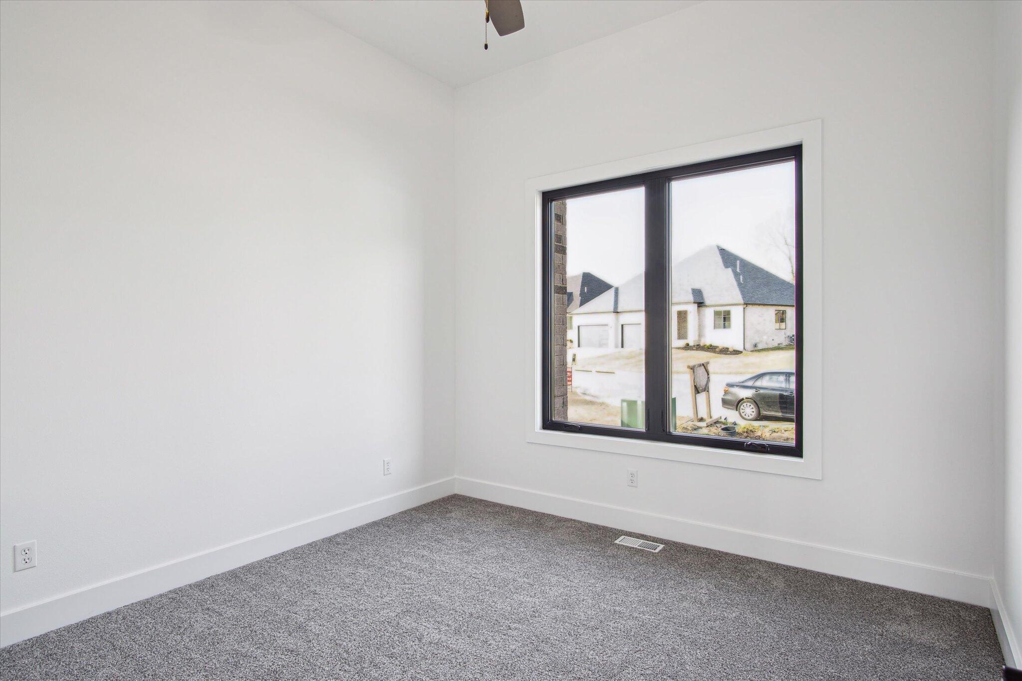 5914 South Holland Avenue Property Photo 37