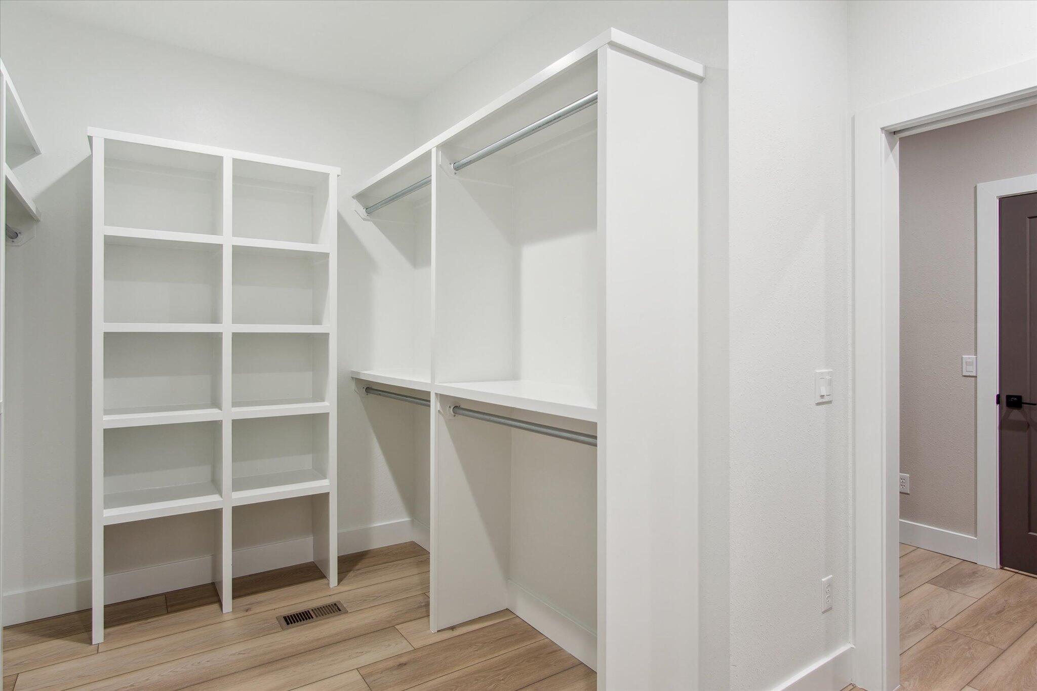 5922 South Holland Avenue Property Photo 29