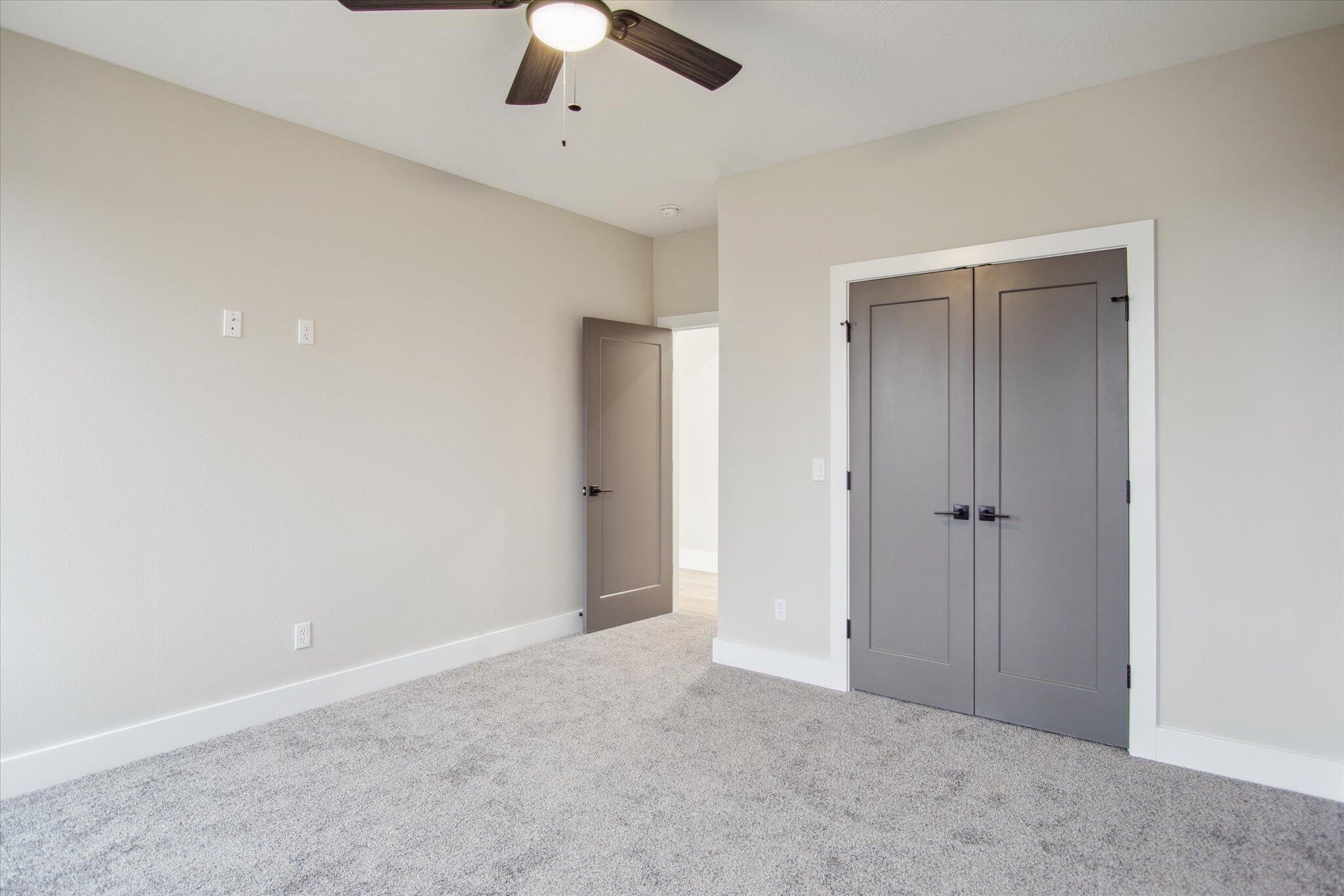 5922 South Holland Avenue Property Photo 38