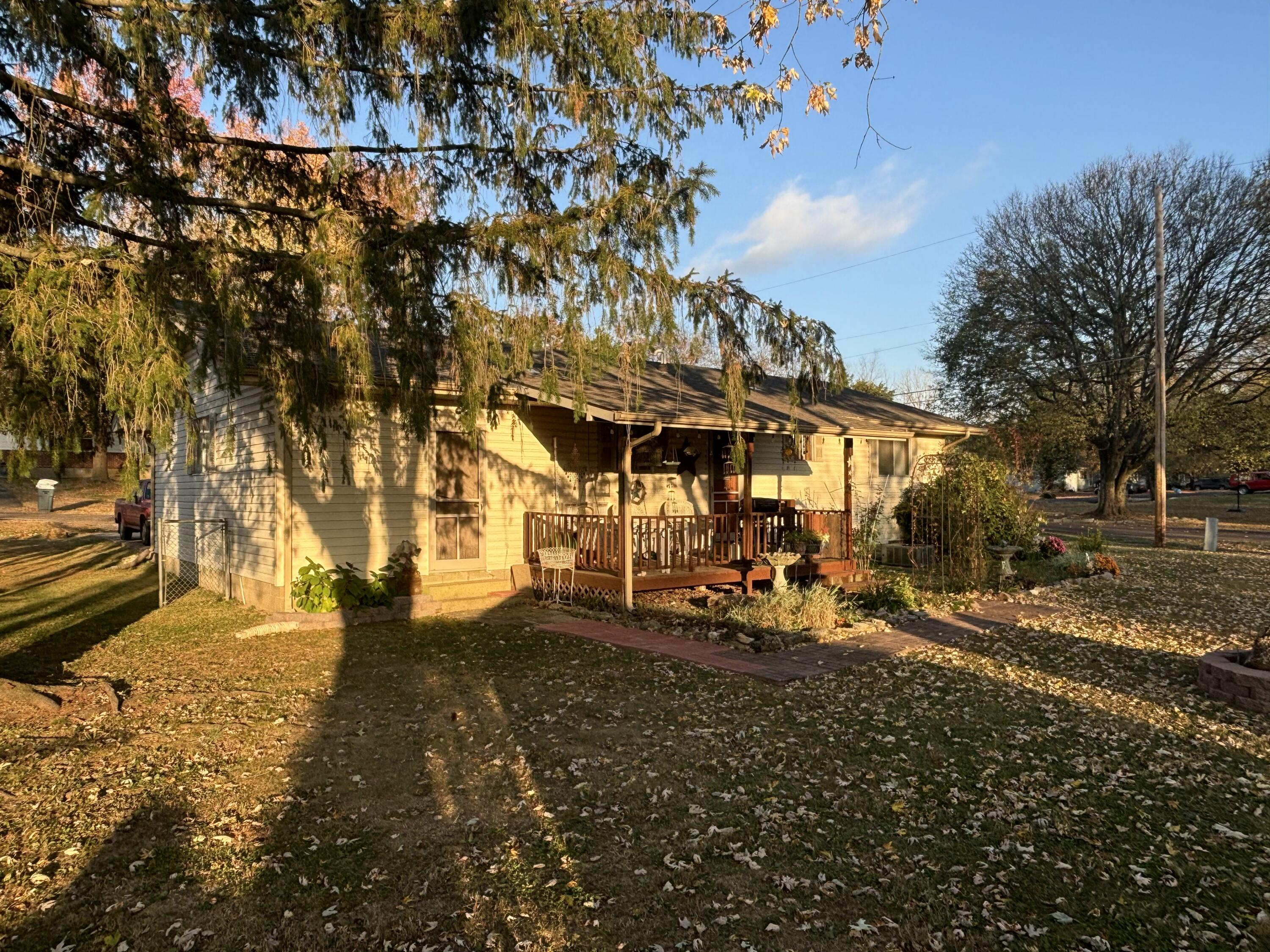 305 Doris Drive Property Photo