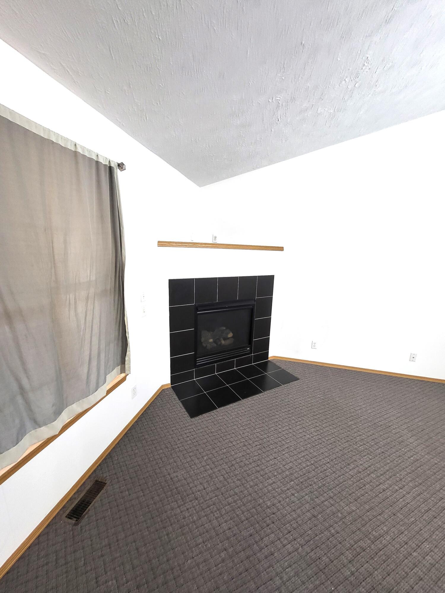 971 South Natalie Avenue Property Photo 5