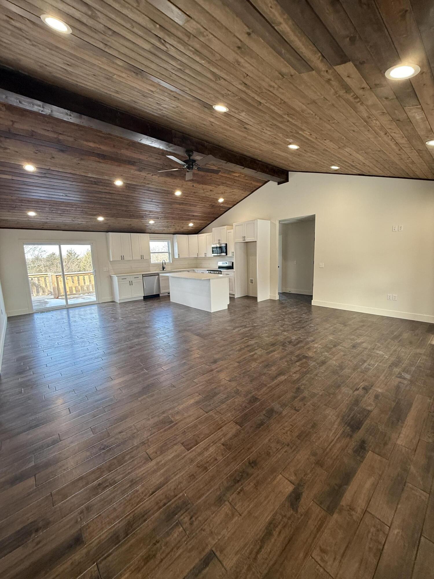 789 South Elm Street Property Photo 13
