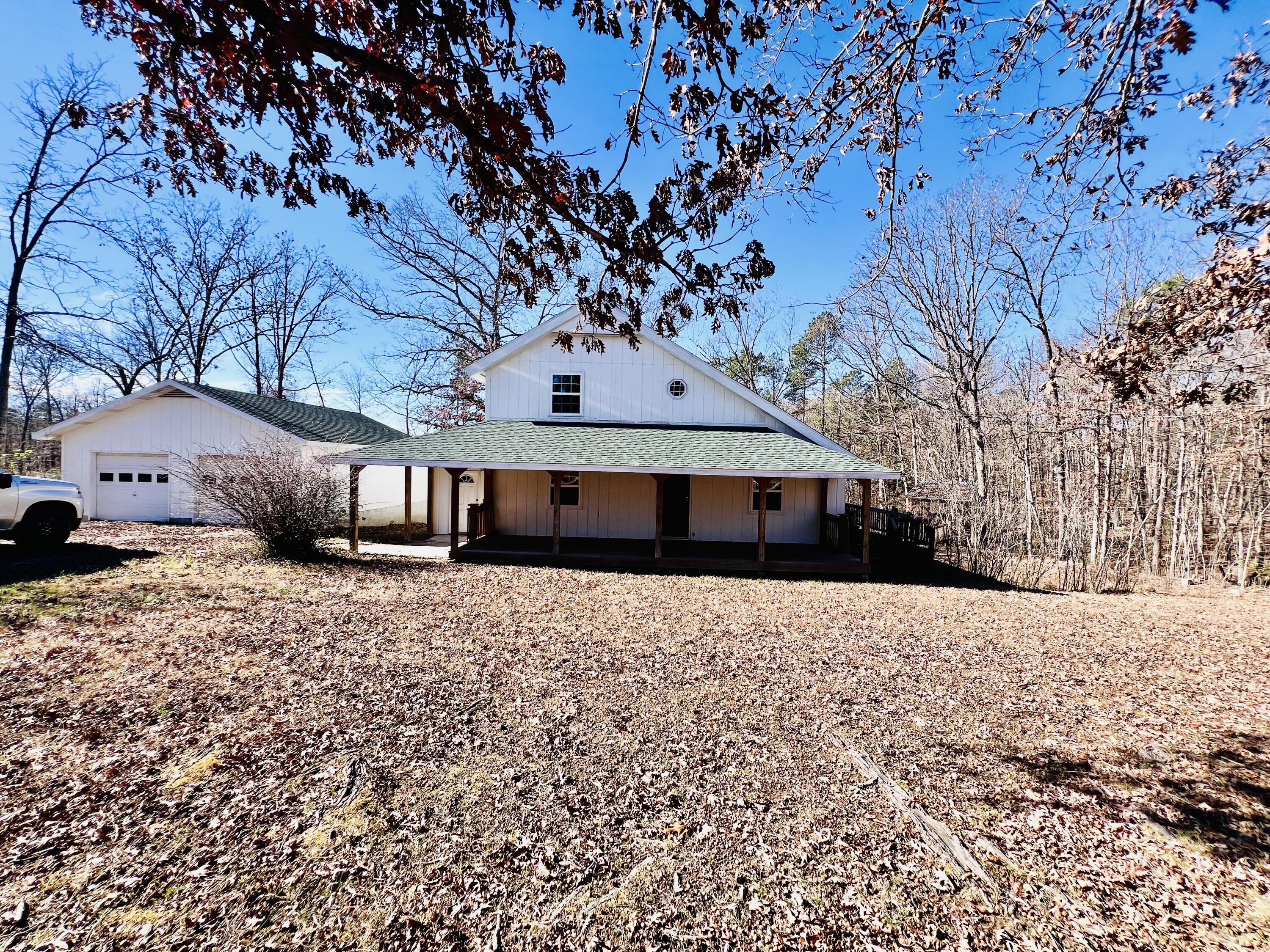 16144 Horse Shoe Drive Property Photo 2
