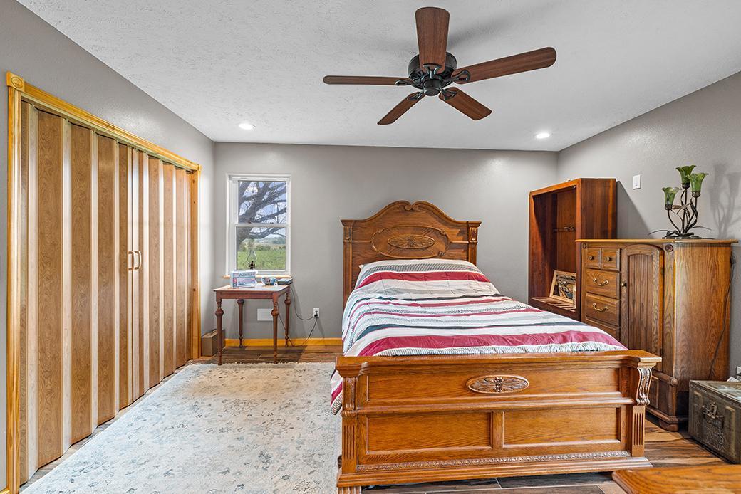 21333 Highway W Property Photo 13