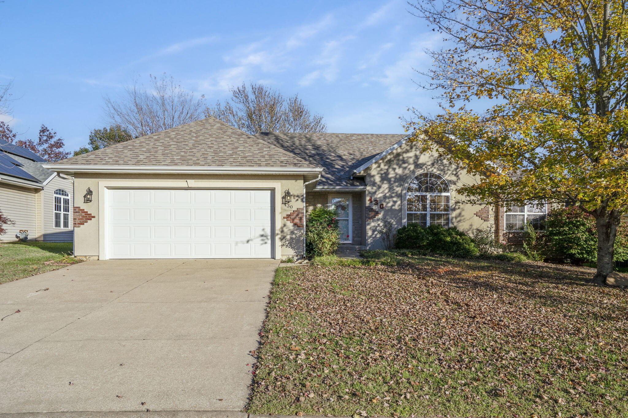 430 South Yellowwood Drive Property Photo 1
