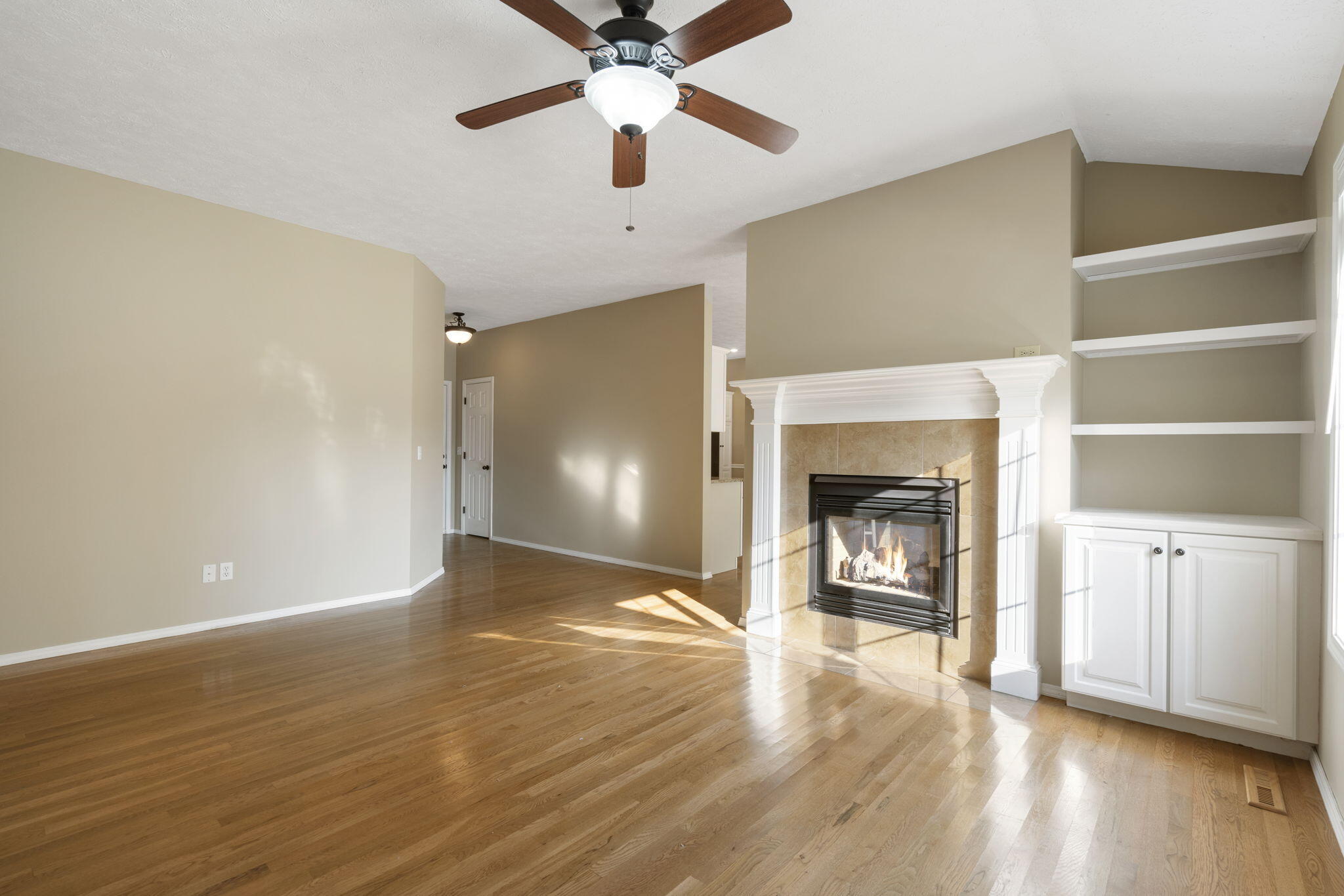430 South Yellowwood Drive Property Photo 4