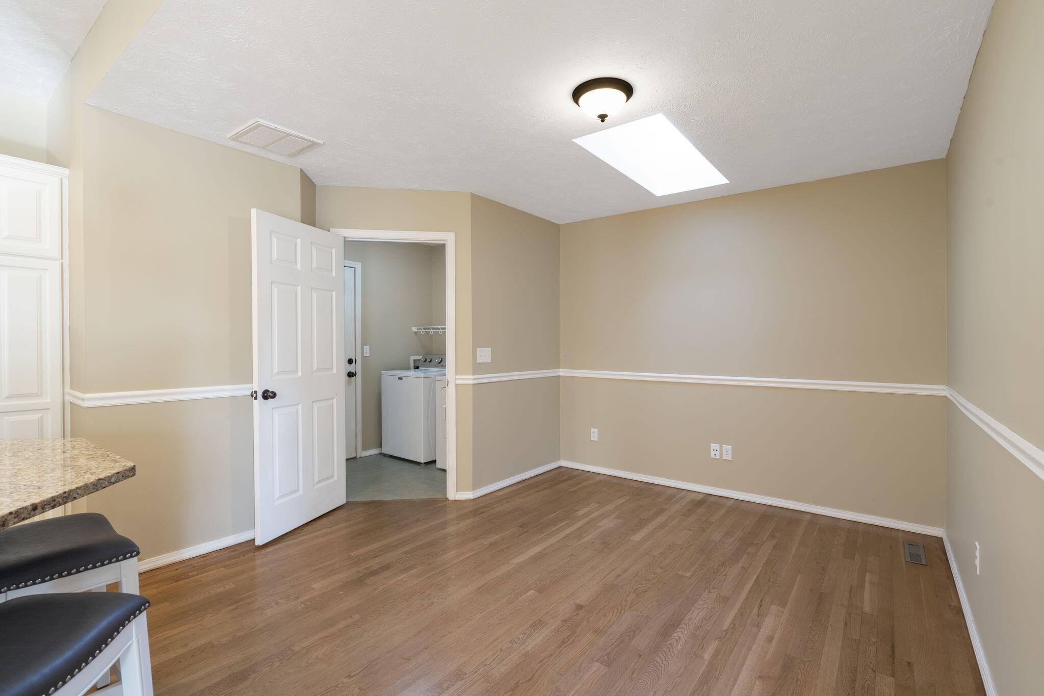 430 South Yellowwood Drive Property Photo 12