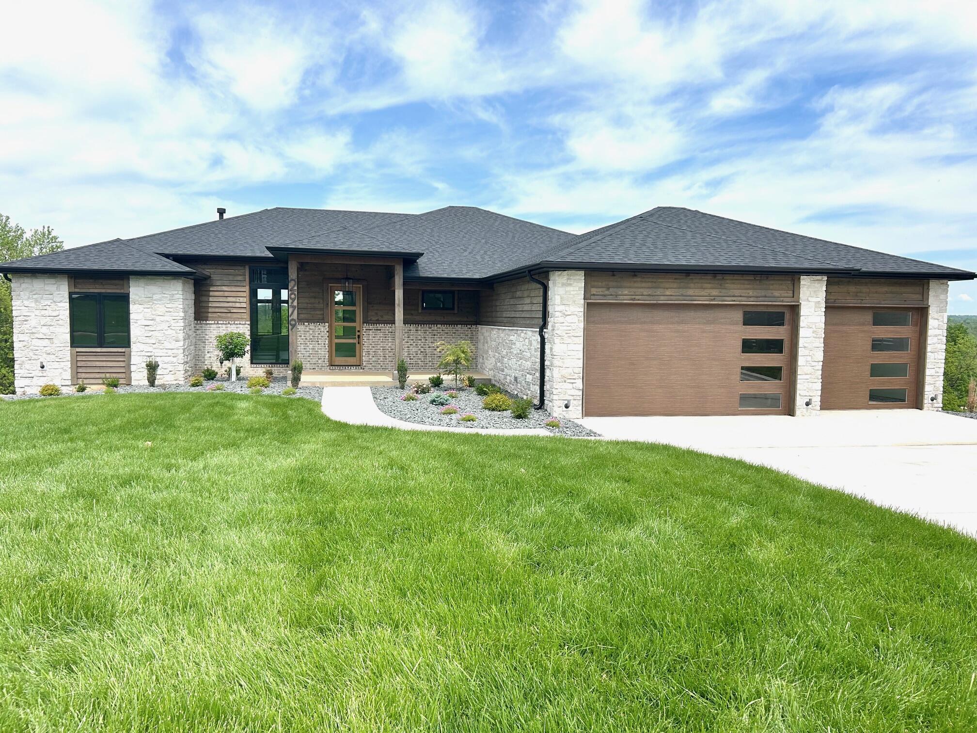 2979 East Kemmling Lane Property Photo 1