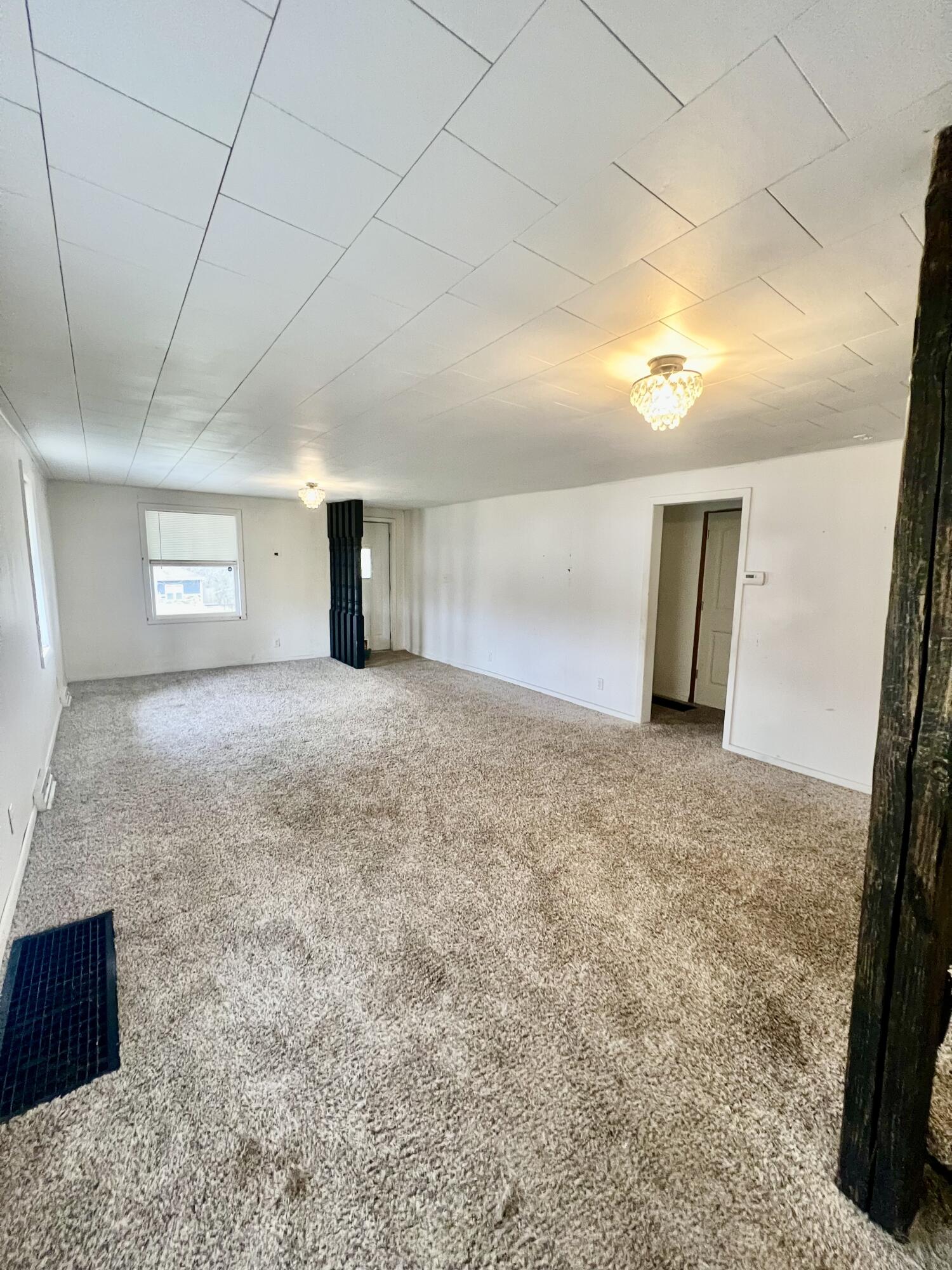 1612 South Jefferson Street Property Photo 8