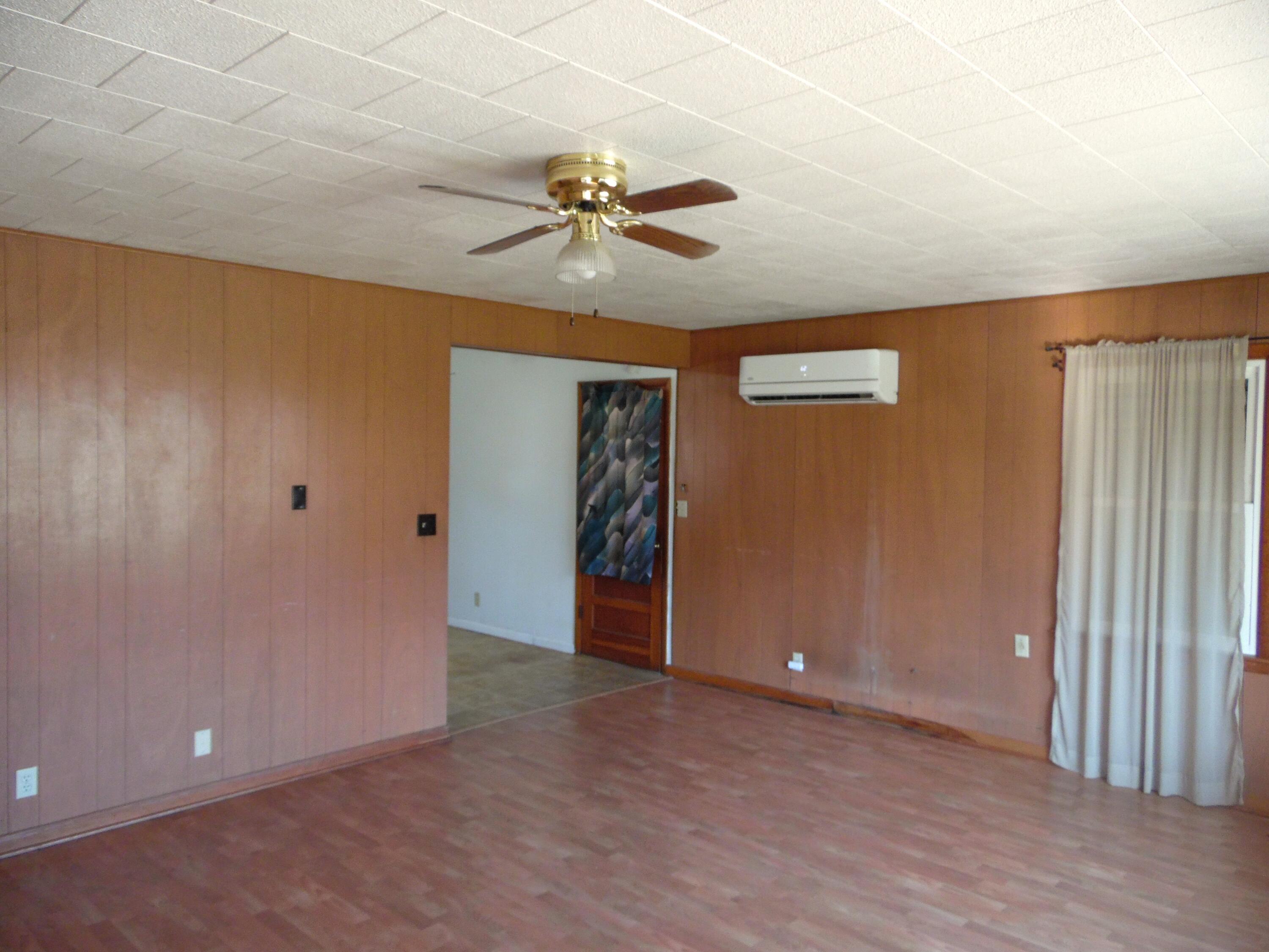 18905 West 1st Avenue Property Photo 4