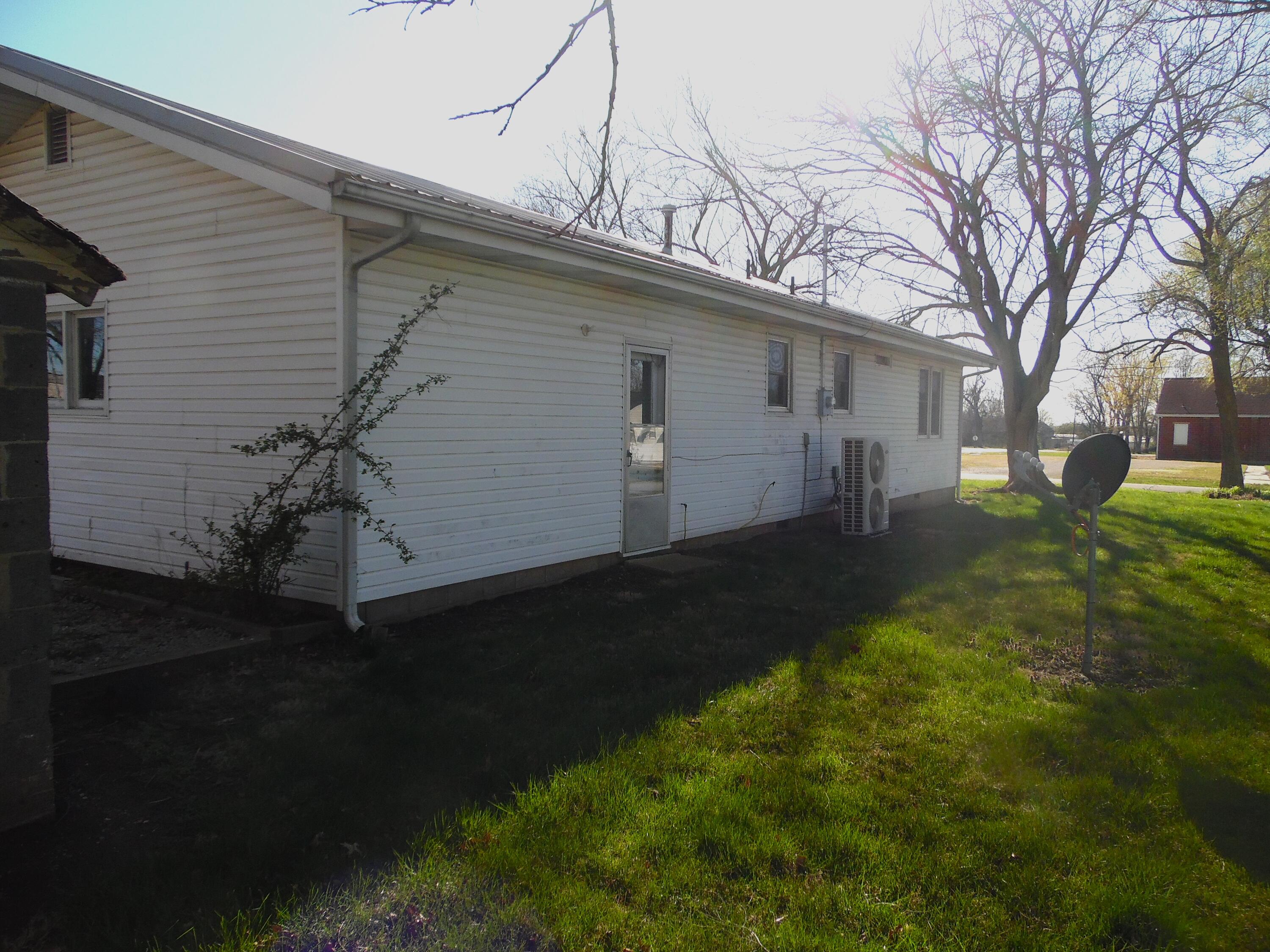 18905 West 1st Avenue Property Photo 13