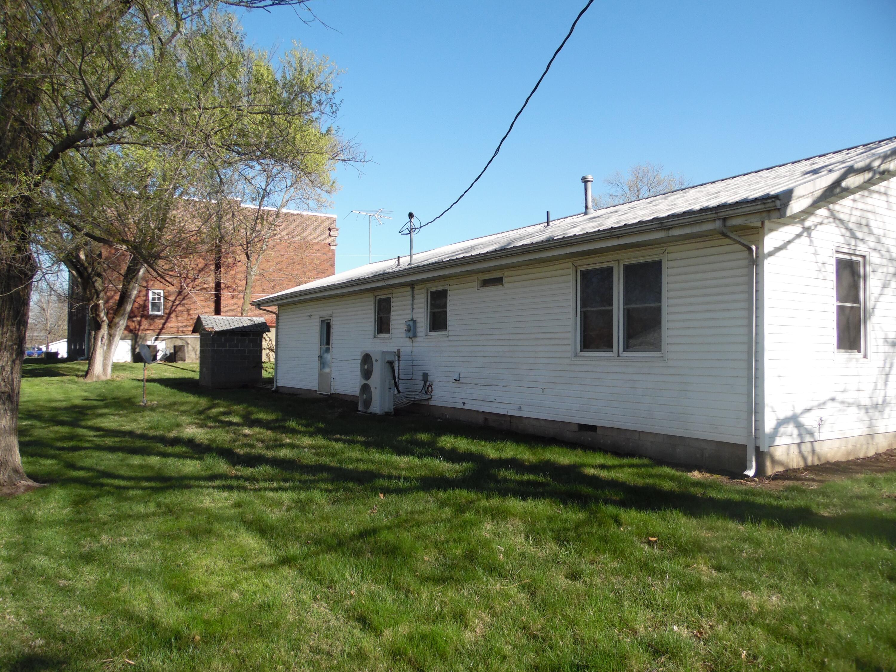 18905 West 1st Avenue Property Photo 14