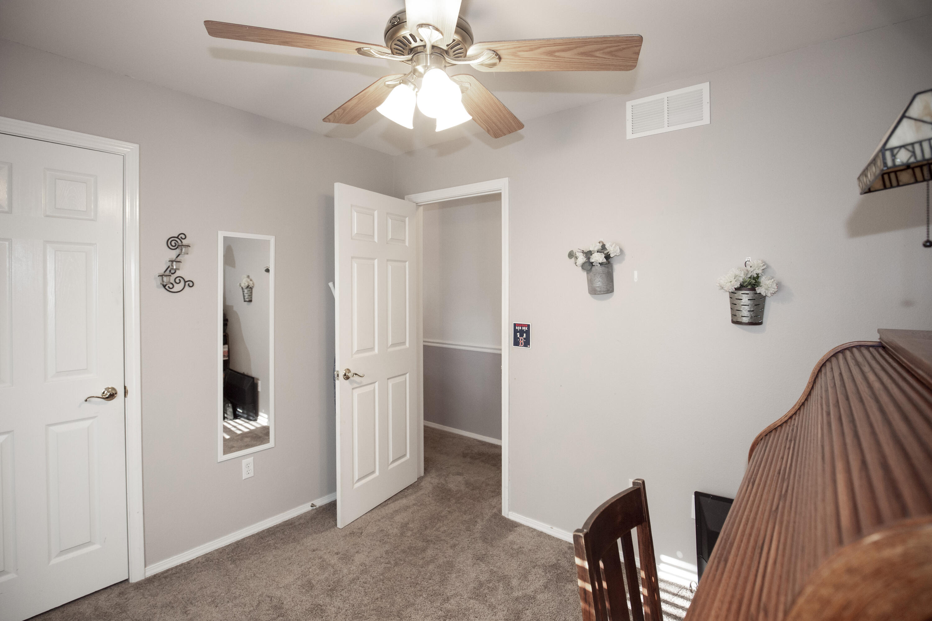 302 South Dogwood Place Property Photo 10