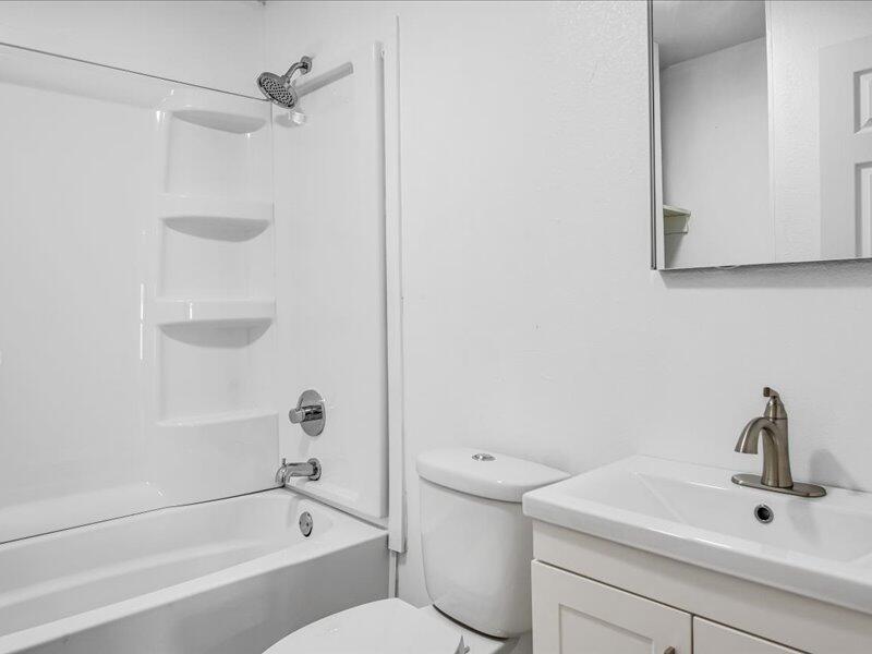 950 South New Avenue Property Photo 15