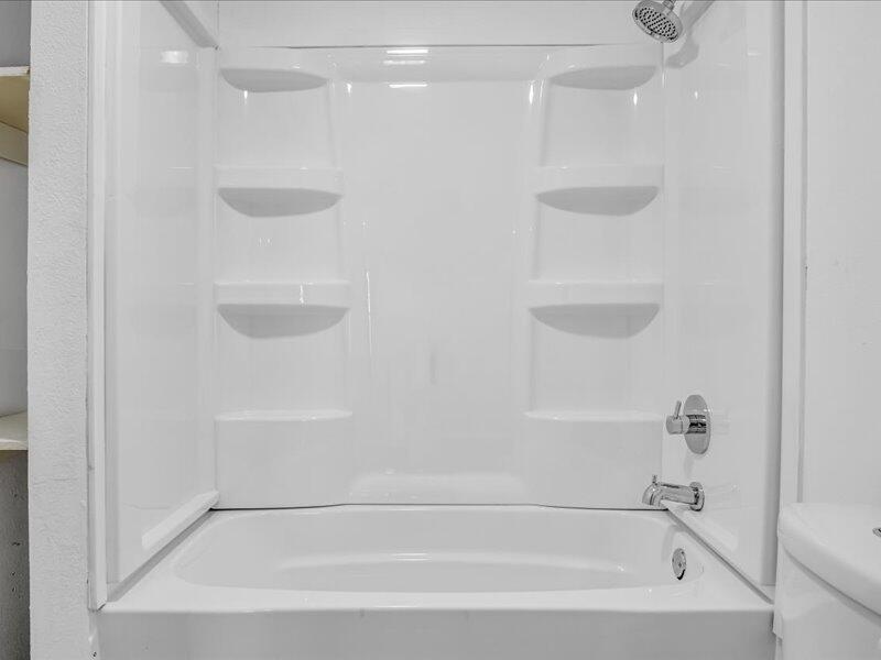 950 South New Avenue Property Photo 16