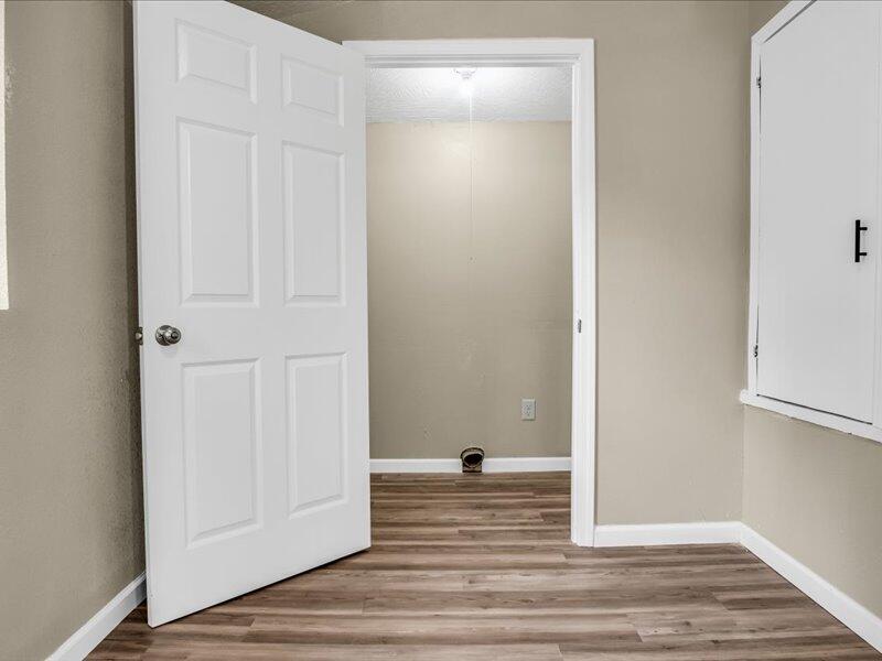 950 South New Avenue Property Photo 19
