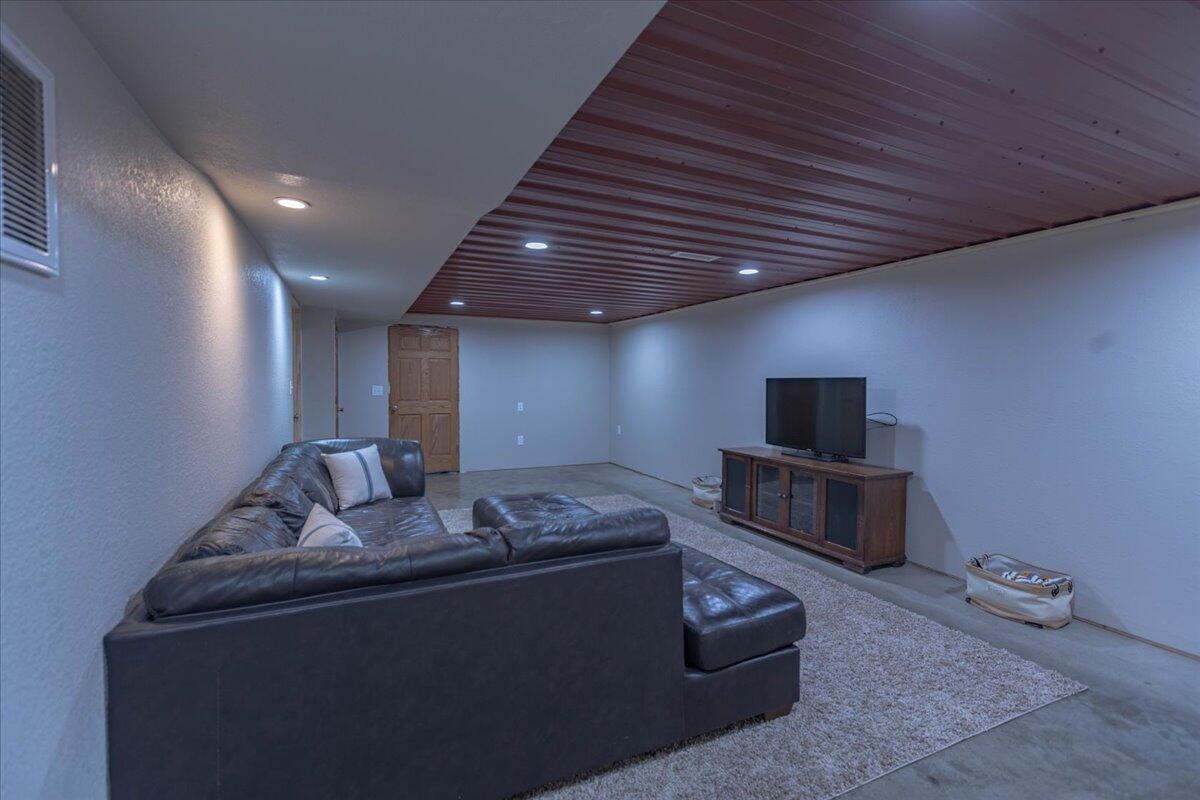 13438 Highway Yy Property Photo 45
