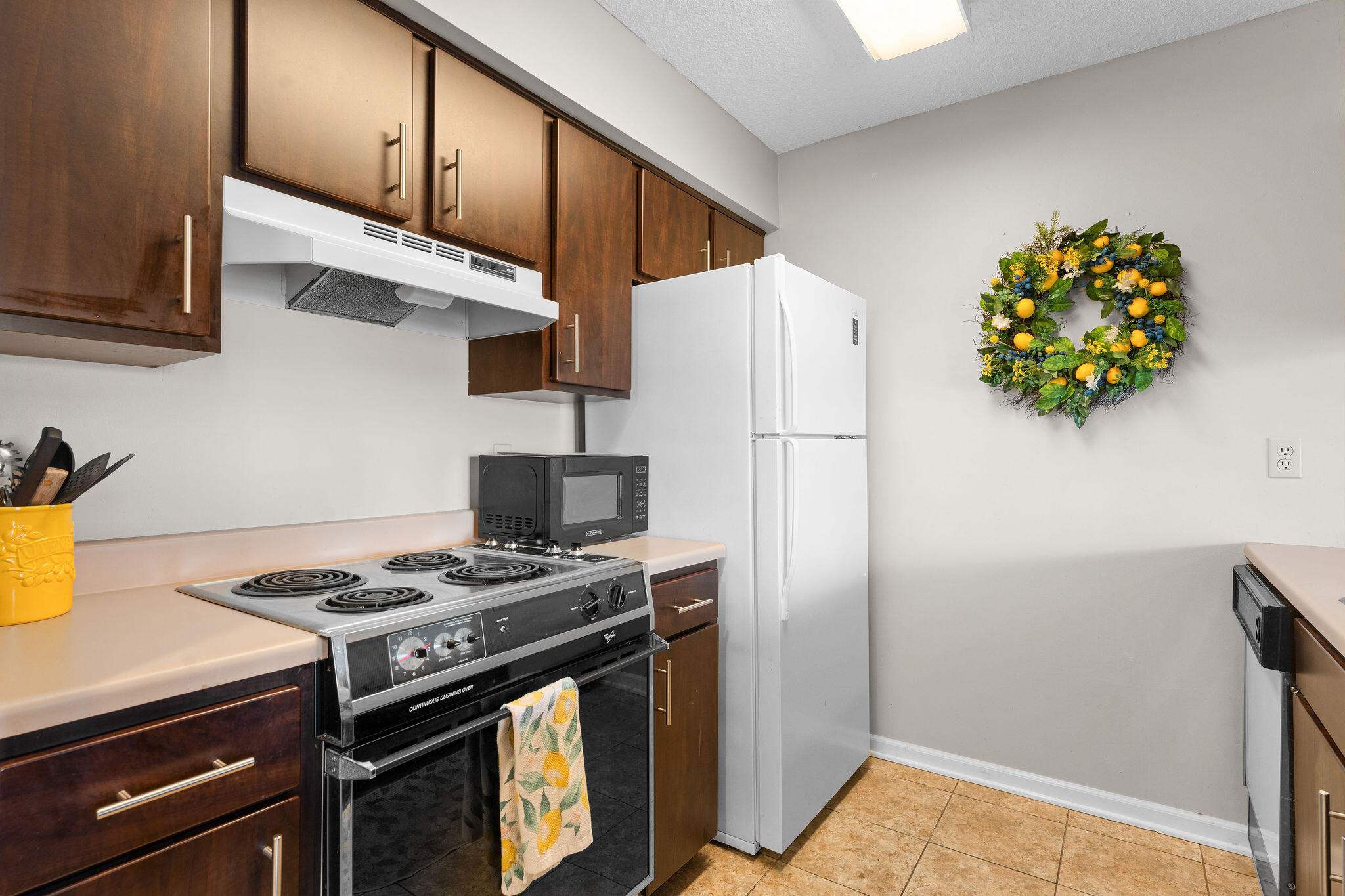 257 Clubhouse Drive Property Photo 11