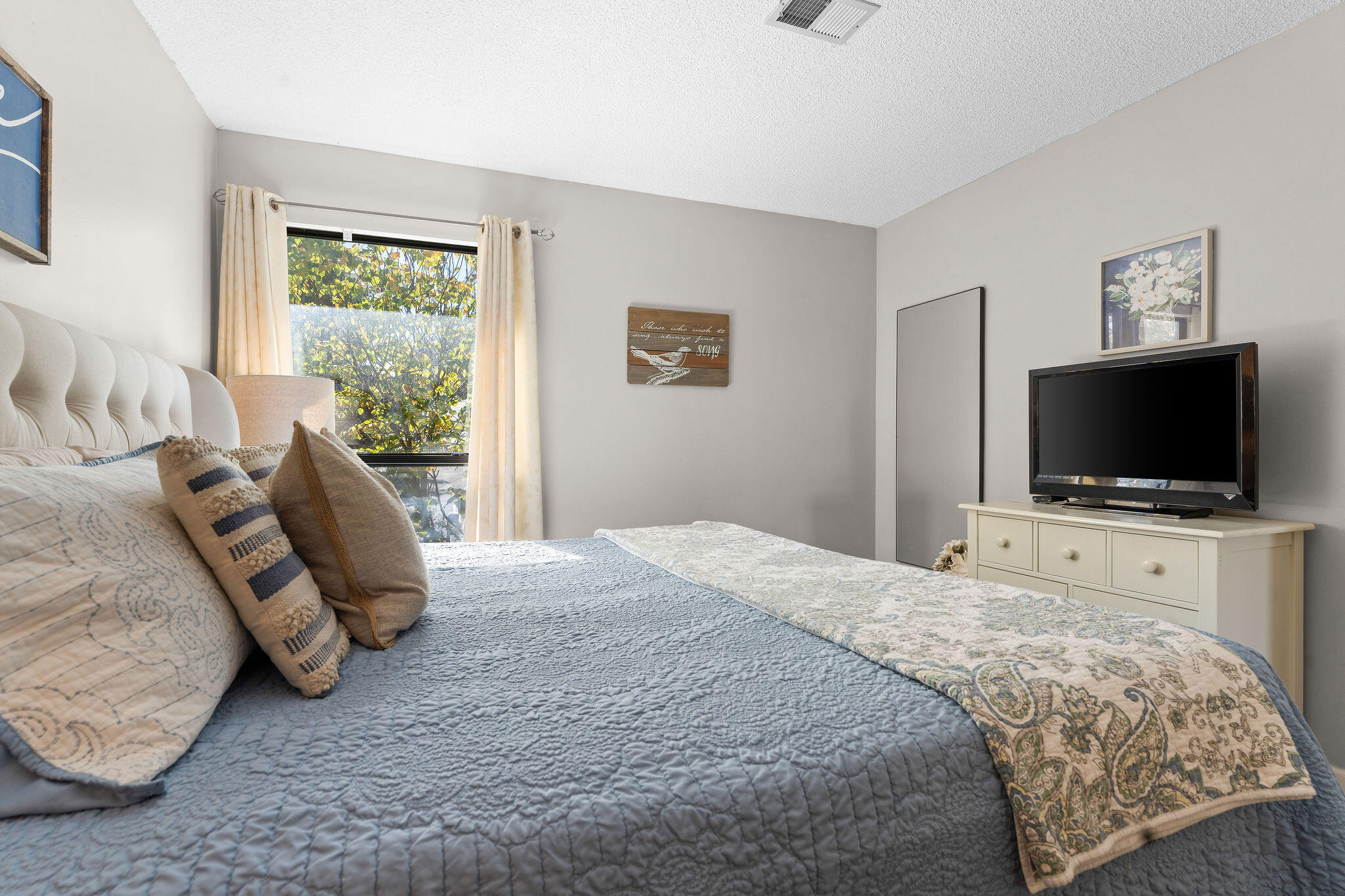 257 Clubhouse Drive Property Photo 18